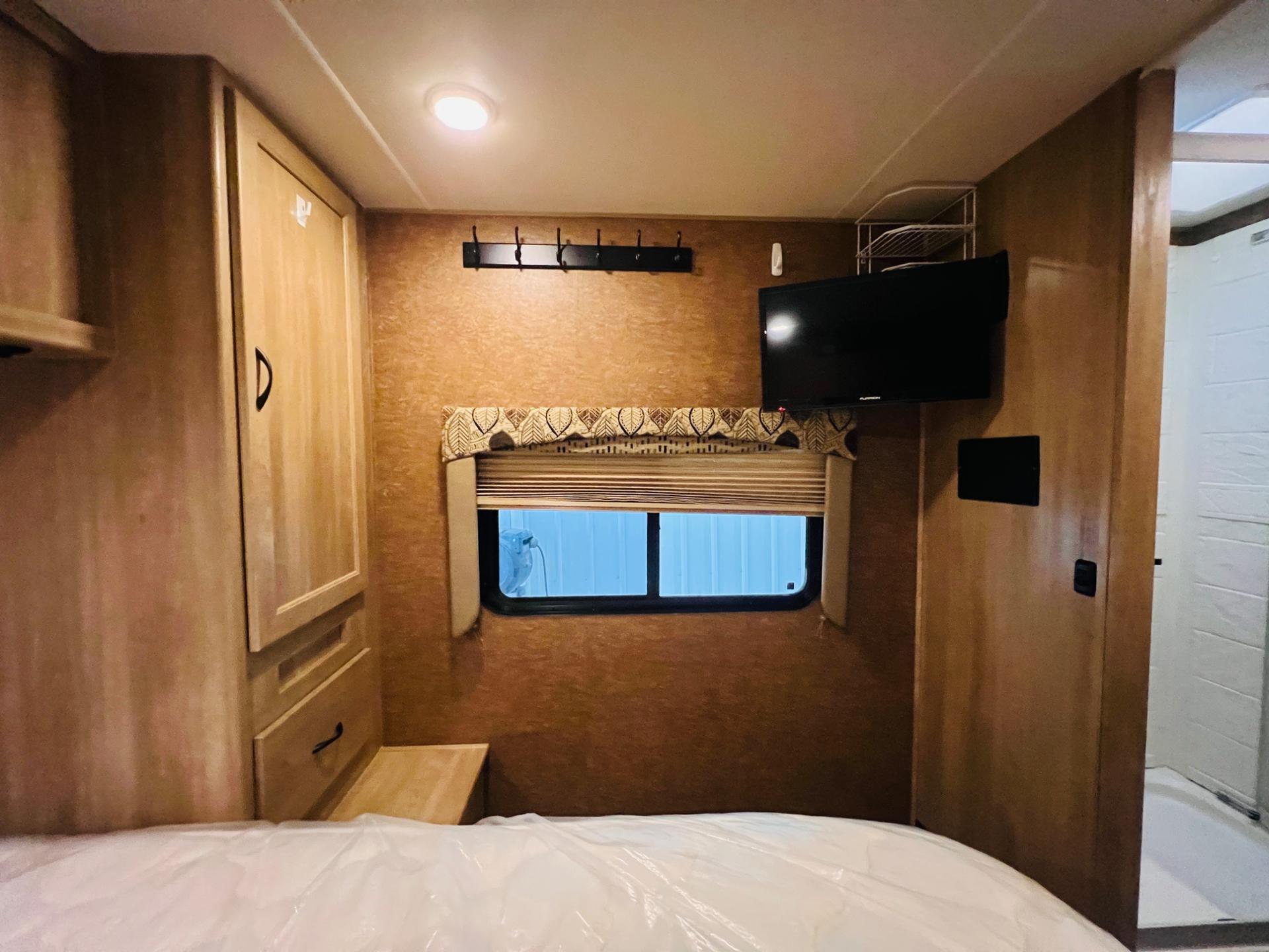 2016 Coachmen 2016 Coachmen Freelander - thumbnail 52