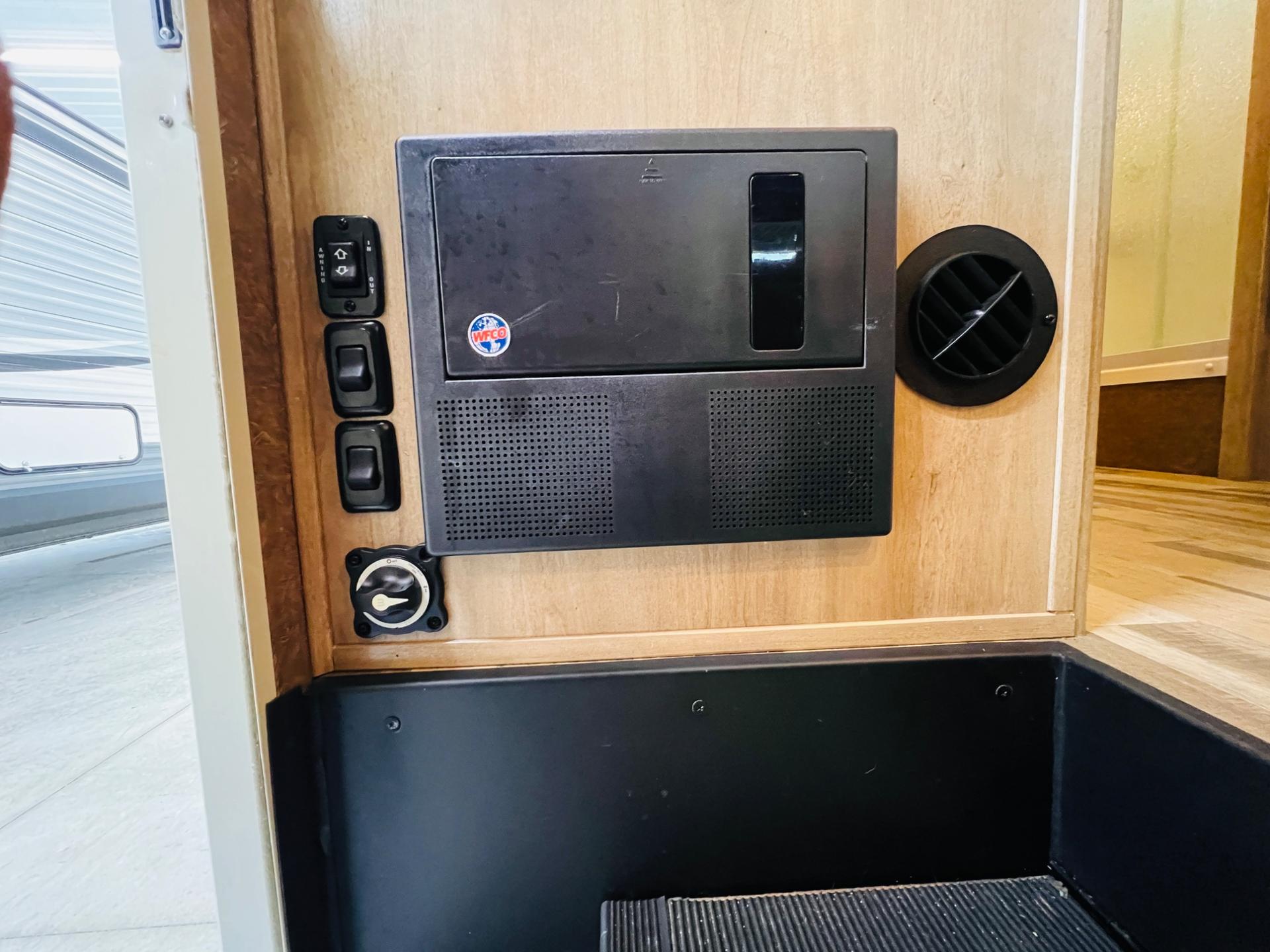 2016 Coachmen 2016 Coachmen Freelander - thumbnail 53