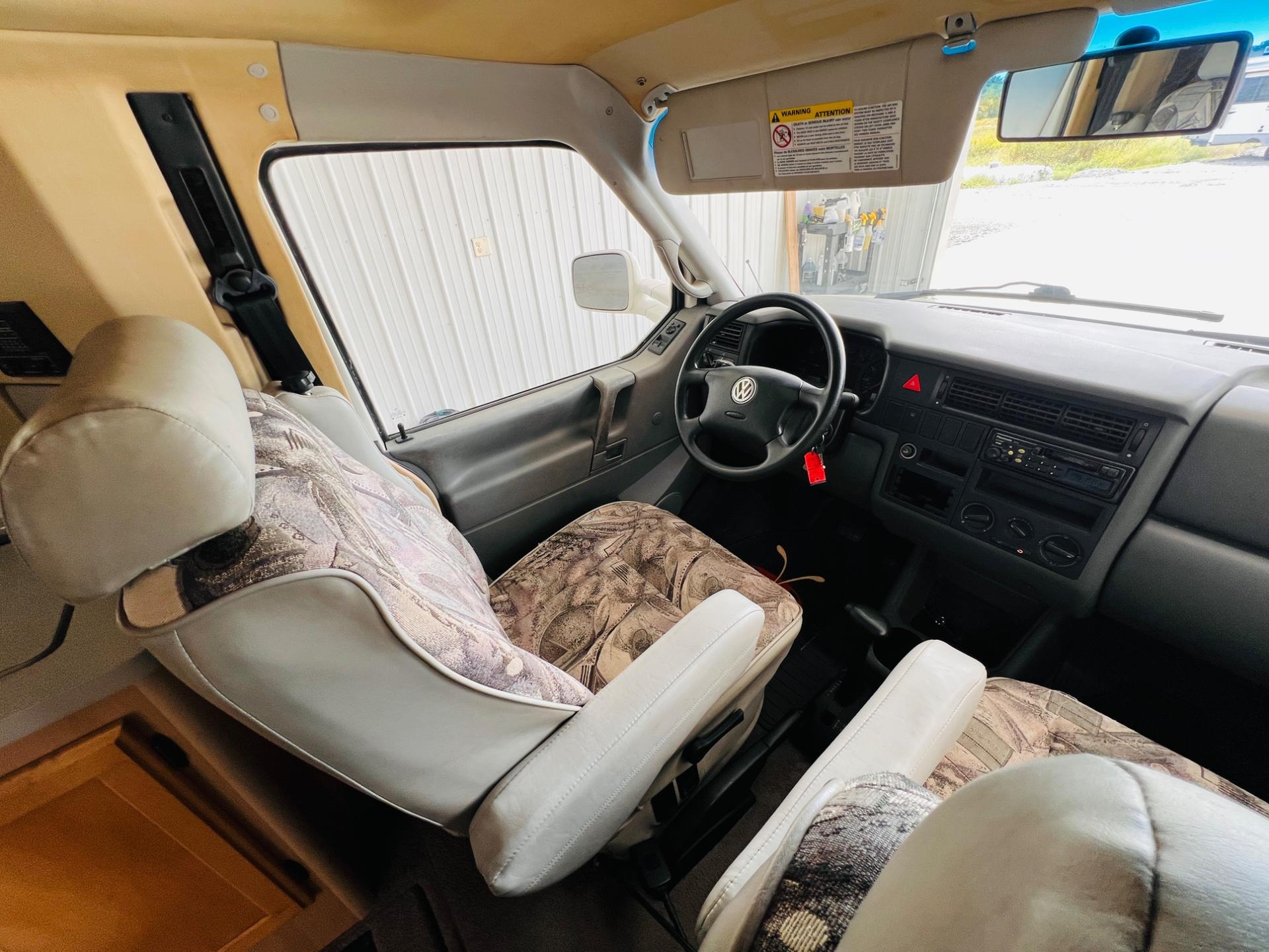 1999 Winnebago 1999 Winnebago Rialta - thumbnail 12