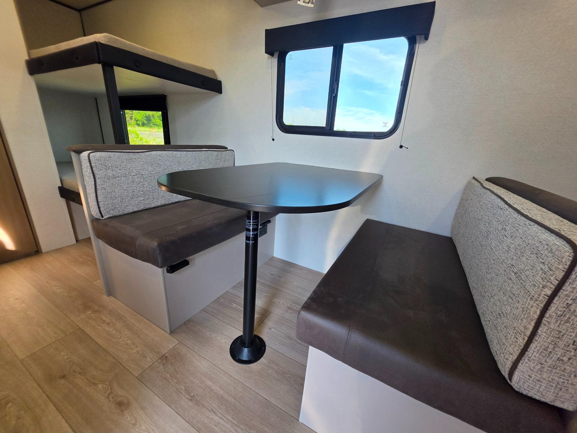 2027 Jayco 2027 Jayco Jay Feather Air SL - thumbnail 12
