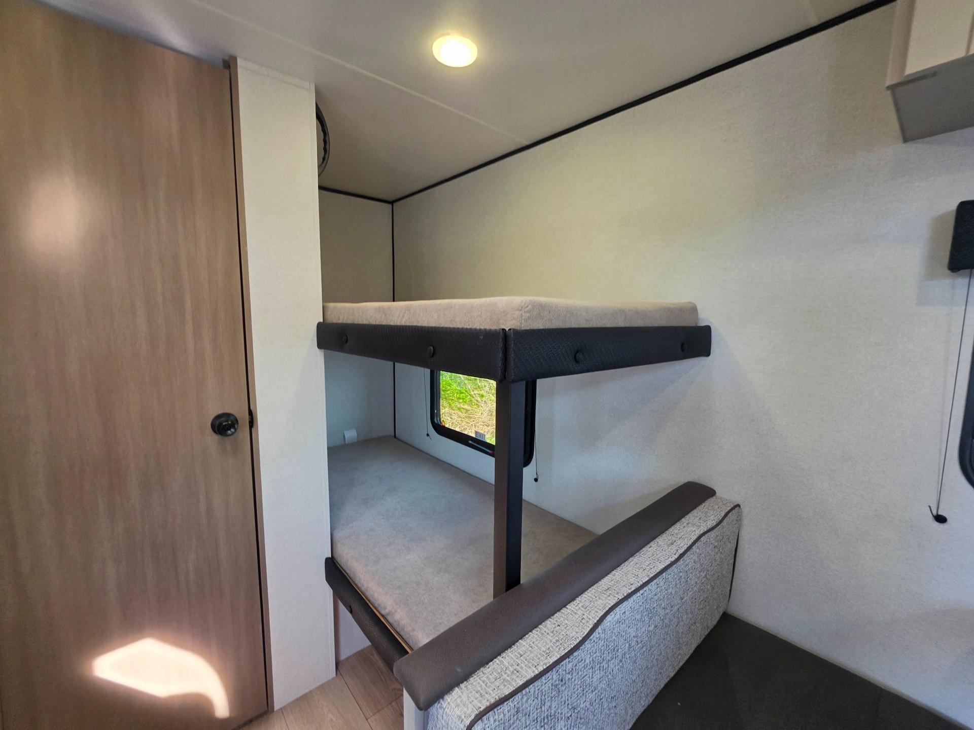 2027 Jayco 2027 Jayco Jay Feather Air SL - thumbnail 13