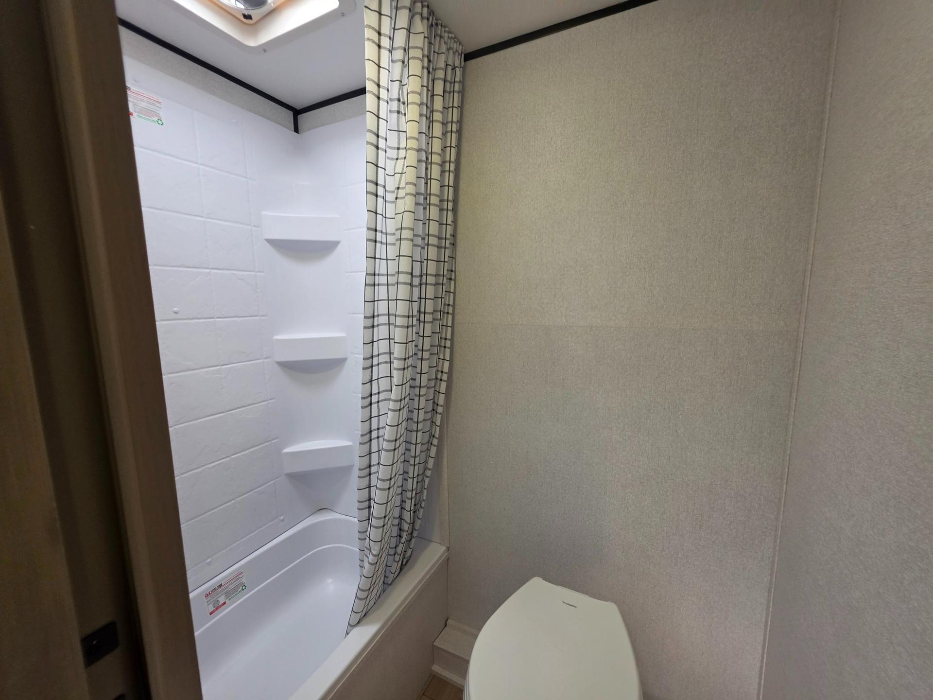 2027 Jayco 2027 Jayco Jay Feather Air SL - thumbnail 24