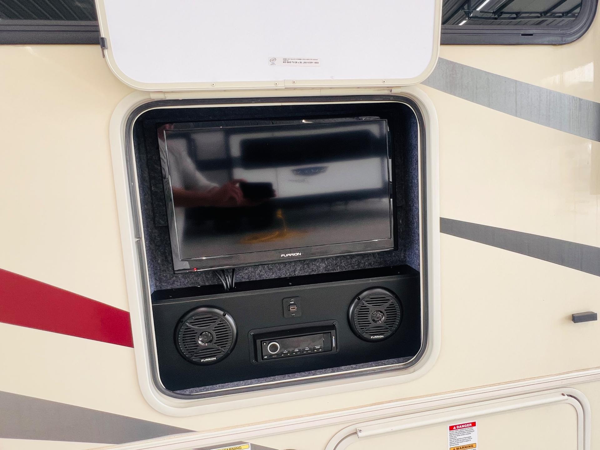 2019 Coachmen 2019 Coachmen Freelander - thumbnail 10