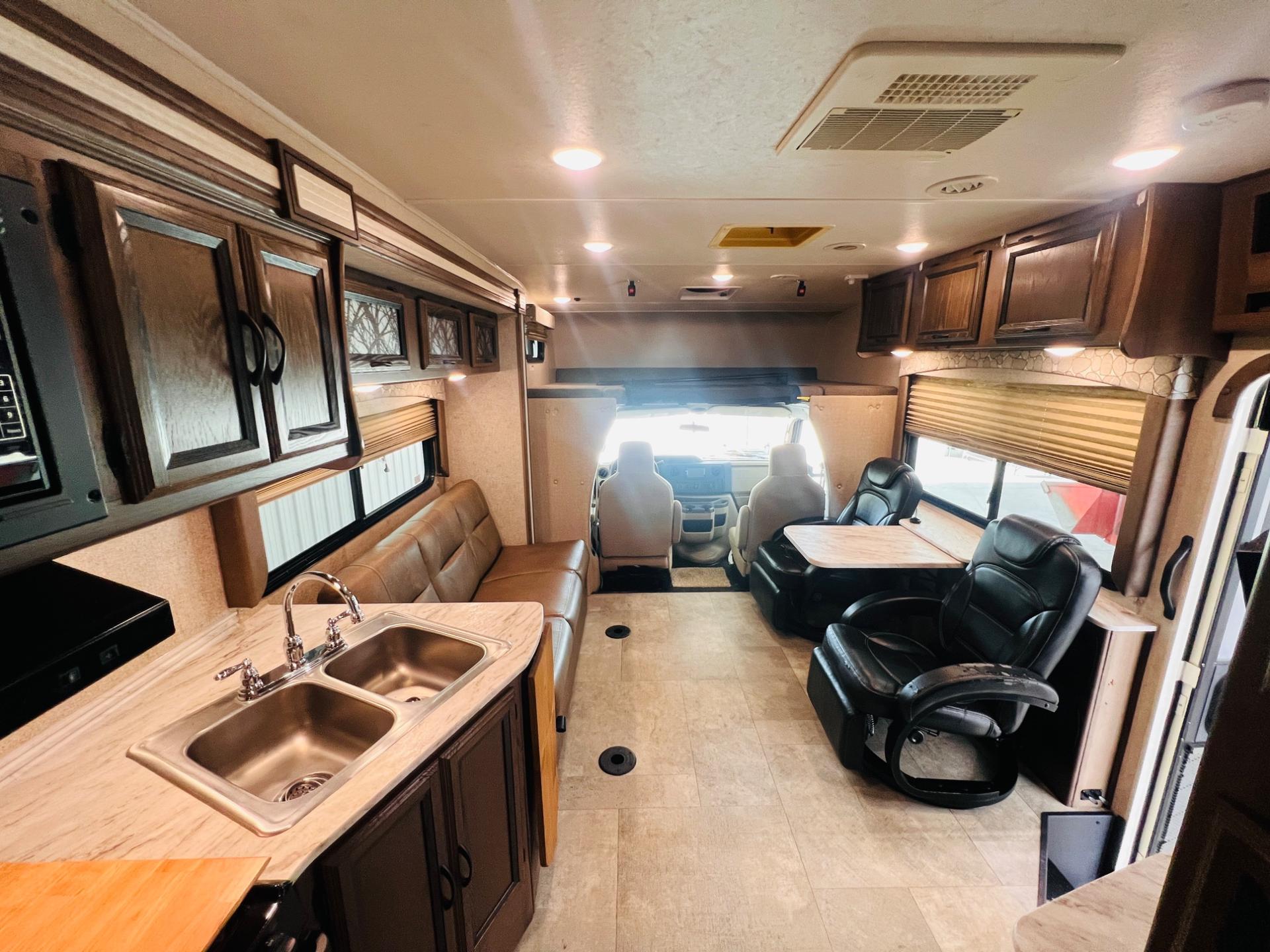 2019 Coachmen 2019 Coachmen Freelander - thumbnail 48