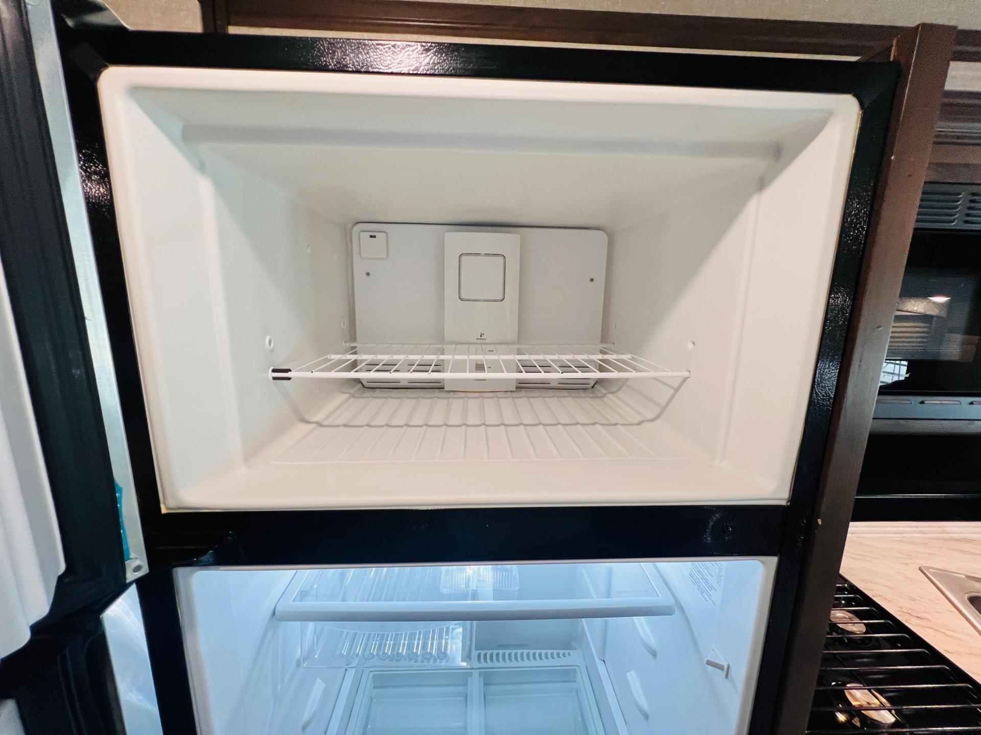 2019 Coachmen 2019 Coachmen Freelander - thumbnail 34