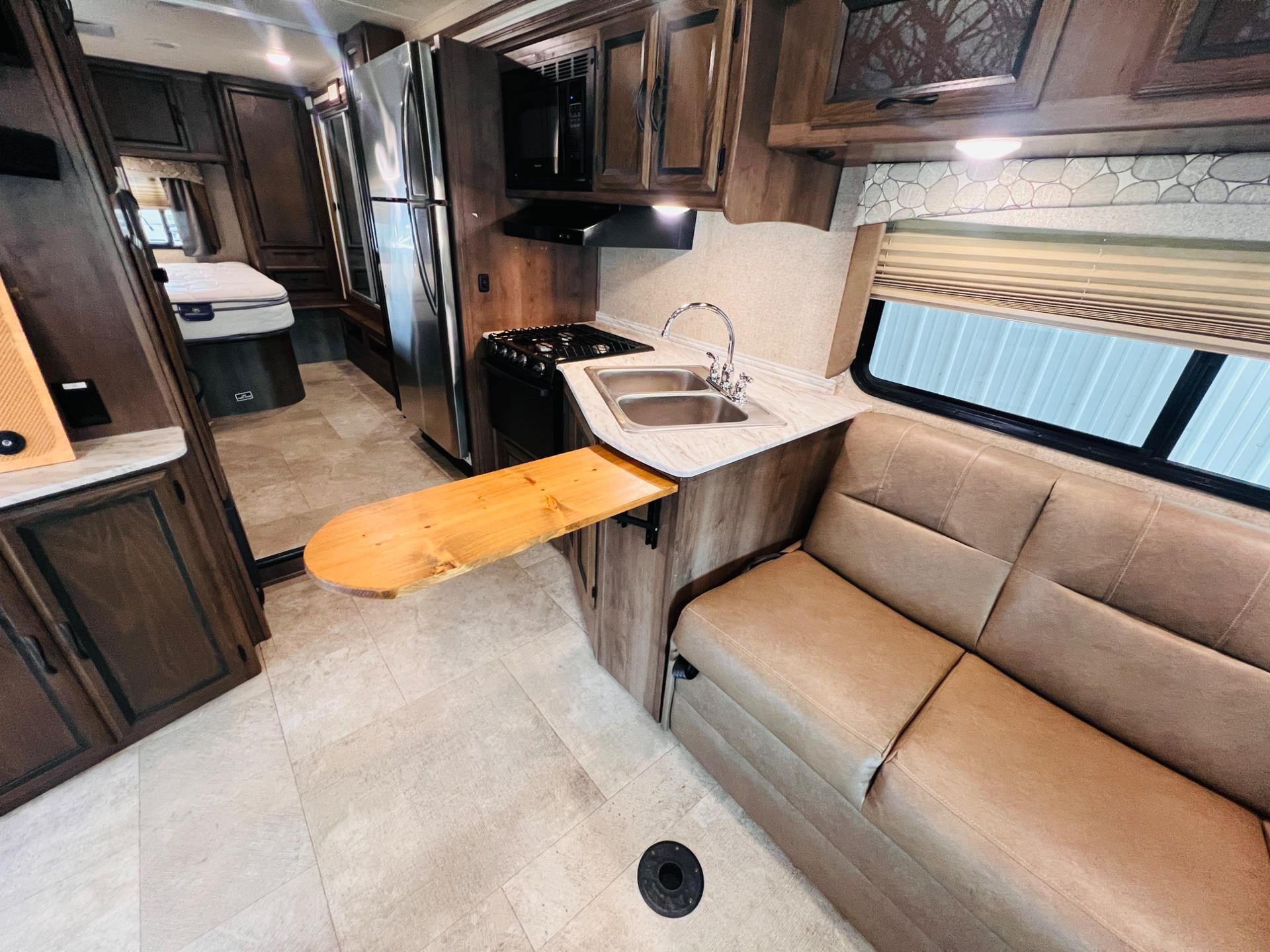 2019 Coachmen 2019 Coachmen Freelander - thumbnail 28