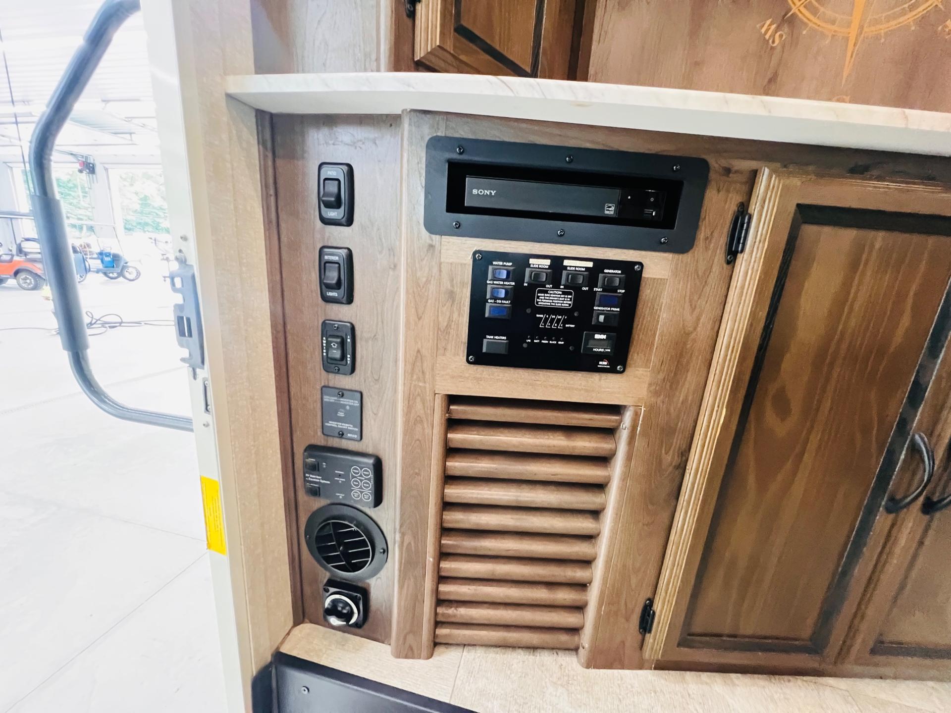 2019 Coachmen 2019 Coachmen Freelander - thumbnail 49