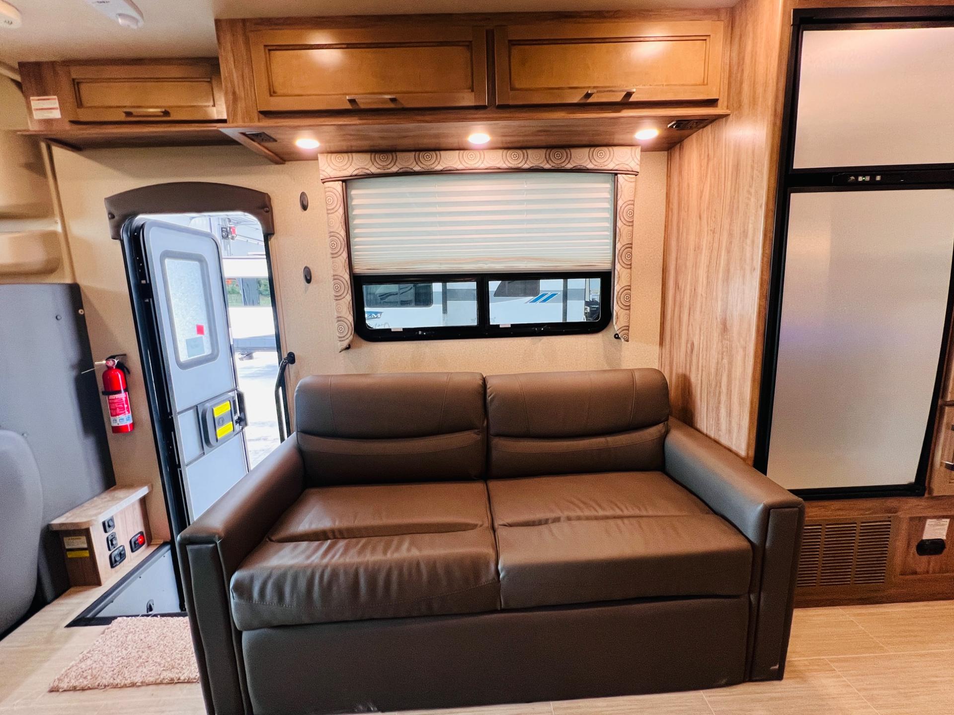 2020 Entegra Coach 2020 Entegra Coach Odyssey - thumbnail 35