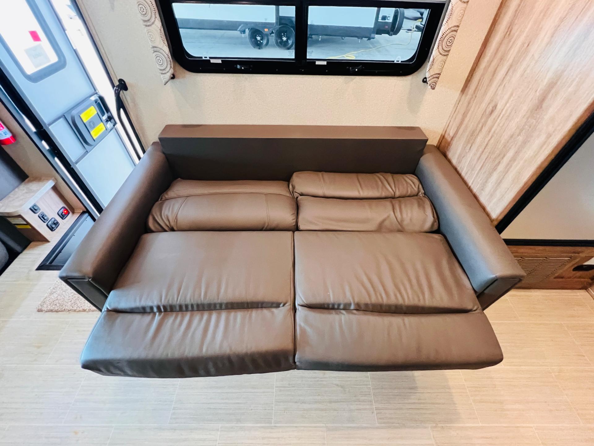 2020 Entegra Coach 2020 Entegra Coach Odyssey - thumbnail 40