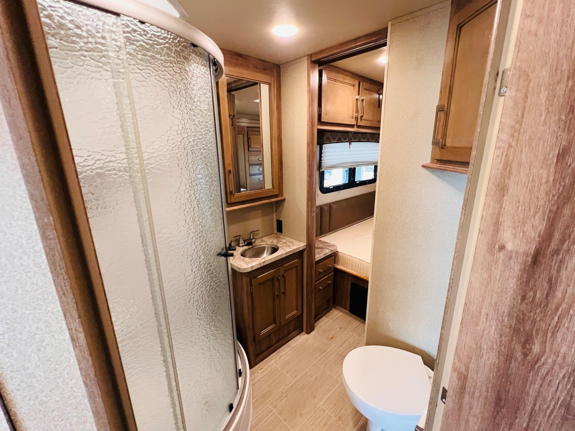 2020 Entegra Coach 2020 Entegra Coach Odyssey - thumbnail 46