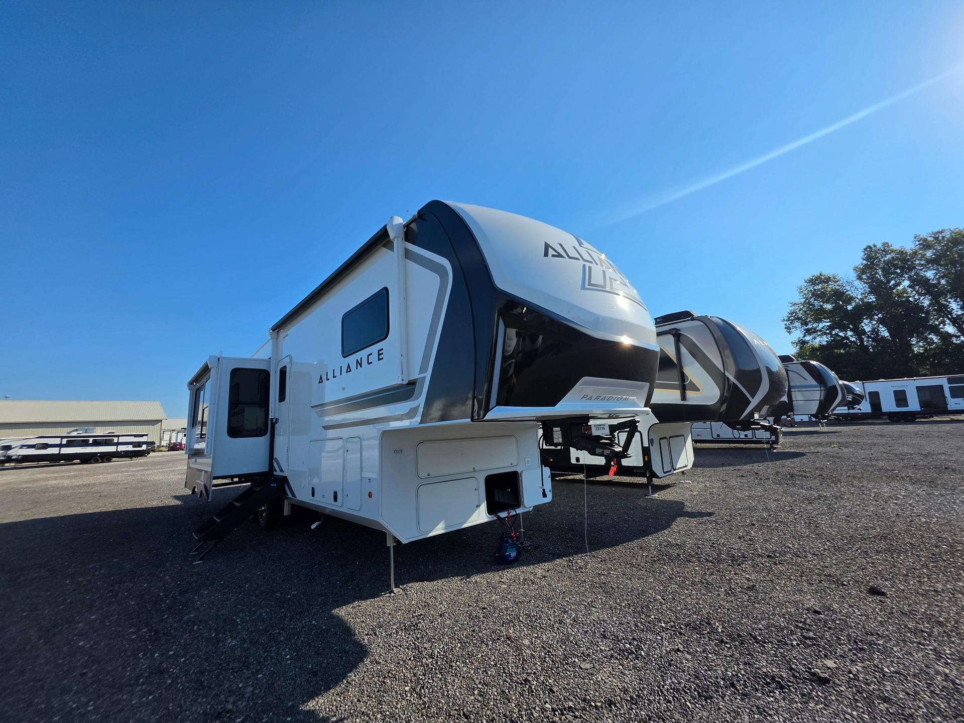 2027 Alliance Paradigm 310RL