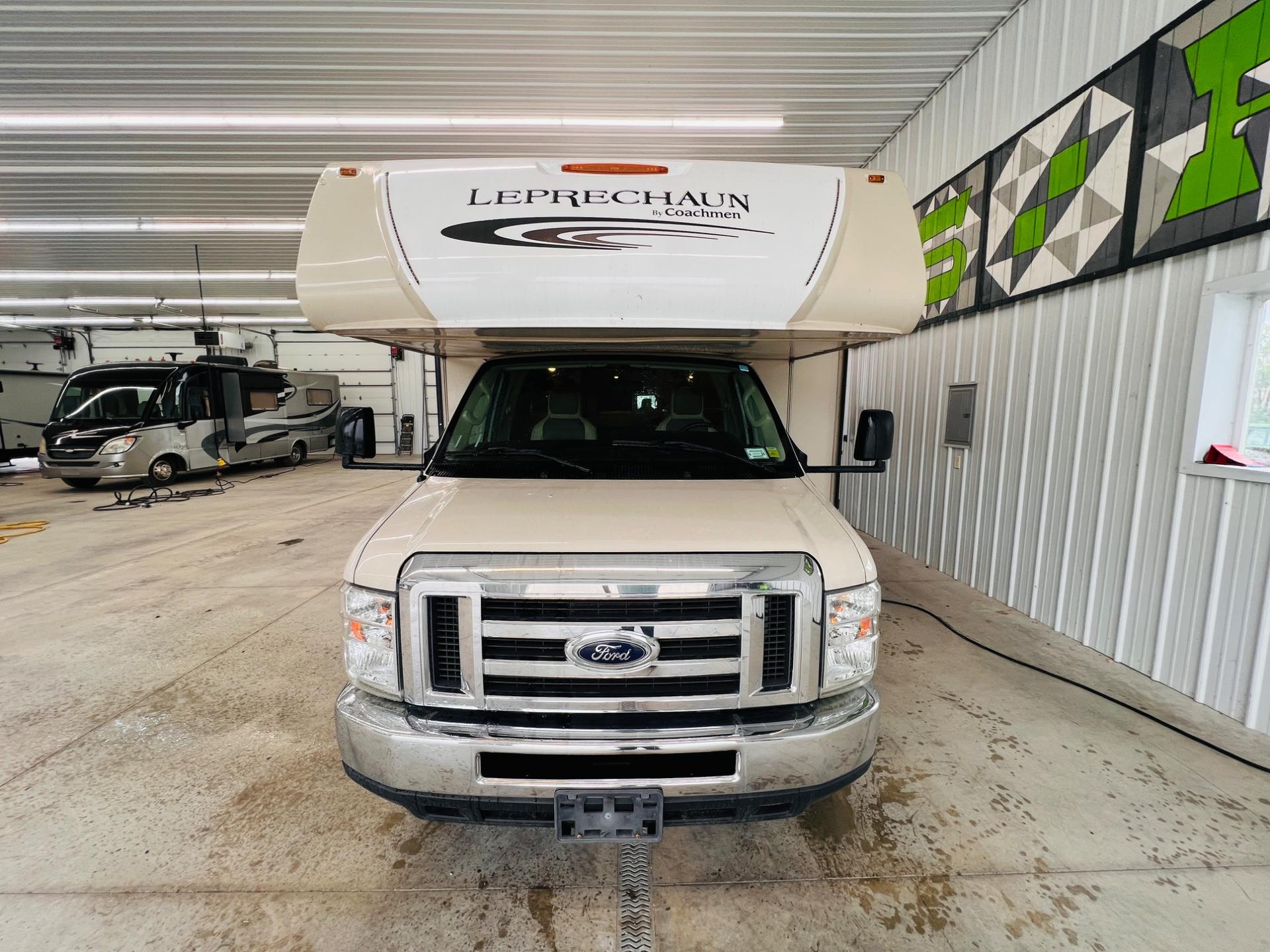 2017 Coachmen 2017 Coachmen Leprechaun - image 1