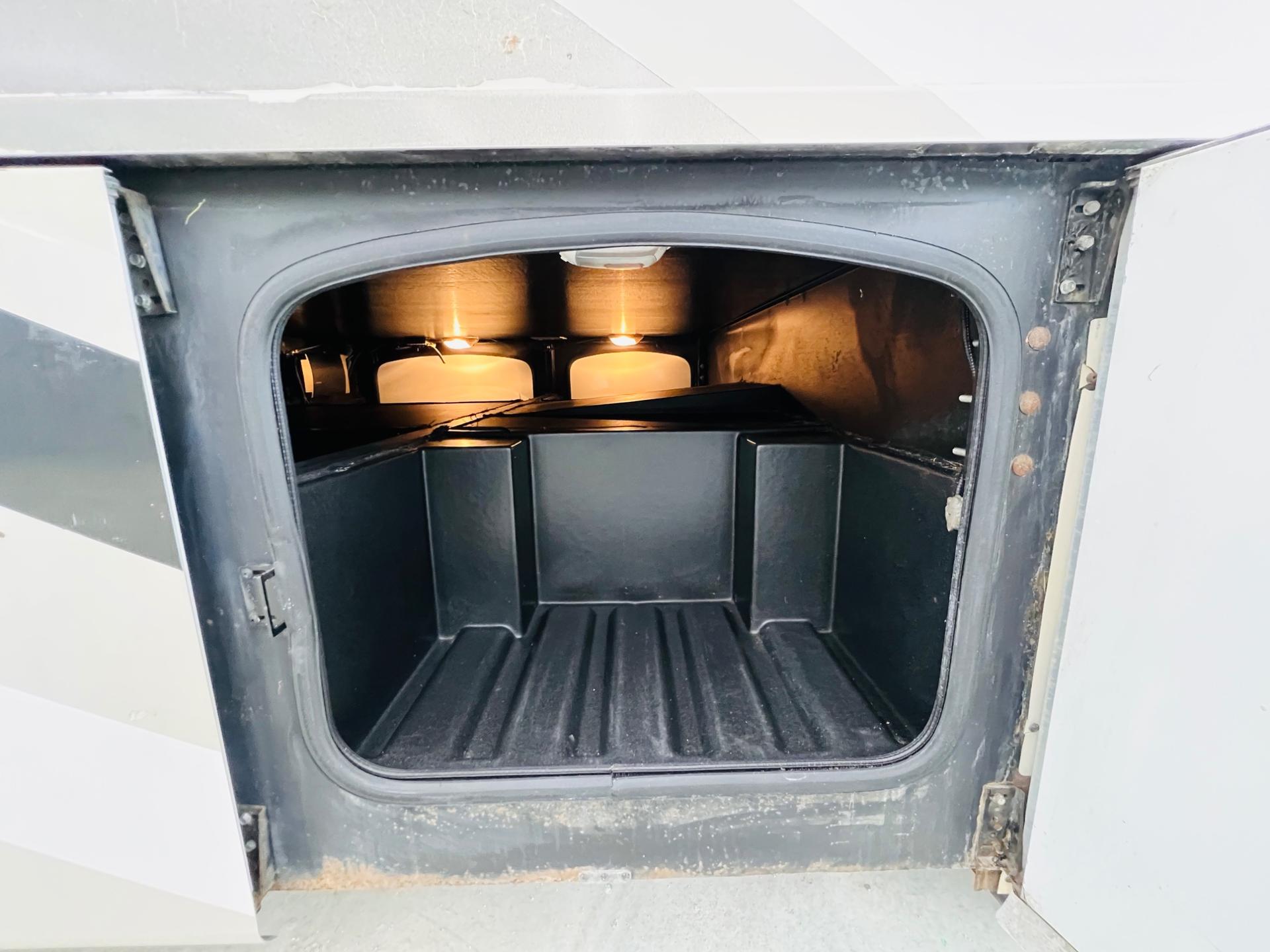 2016 Thor Motor Coach 2016 Thor Motor Coach Miramar - thumbnail 17