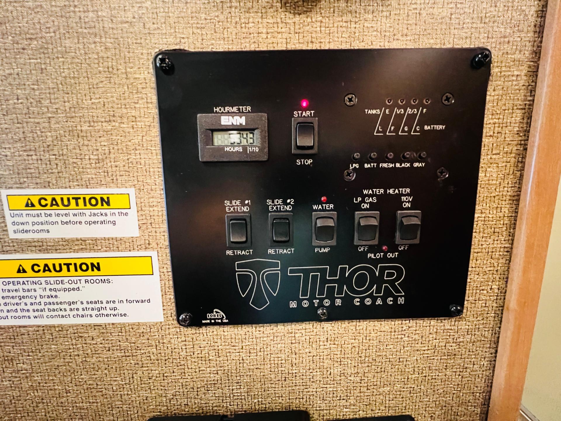2016 Thor Motor Coach 2016 Thor Motor Coach Miramar - thumbnail 41