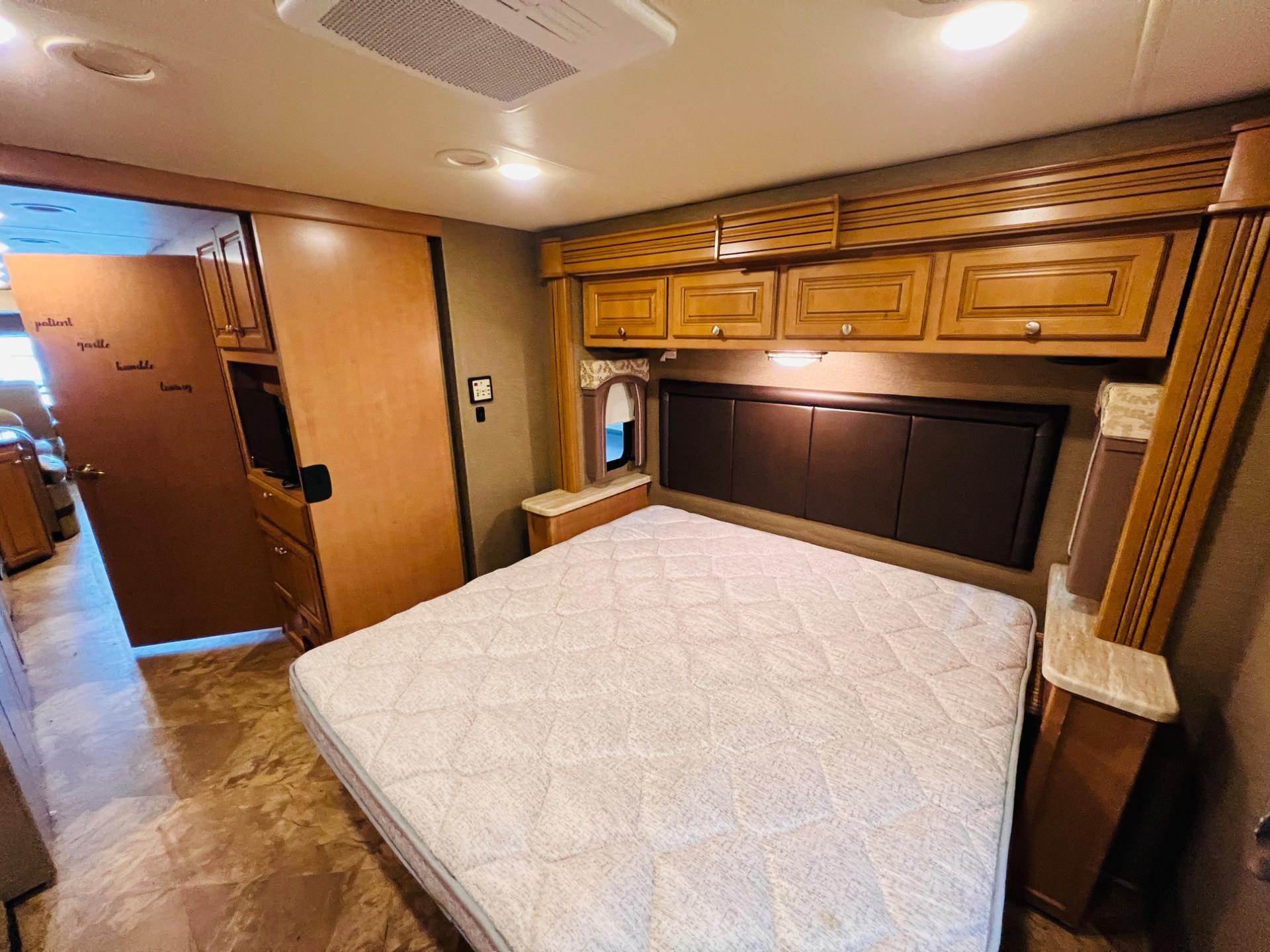 2016 Thor Motor Coach 2016 Thor Motor Coach Miramar - thumbnail 42