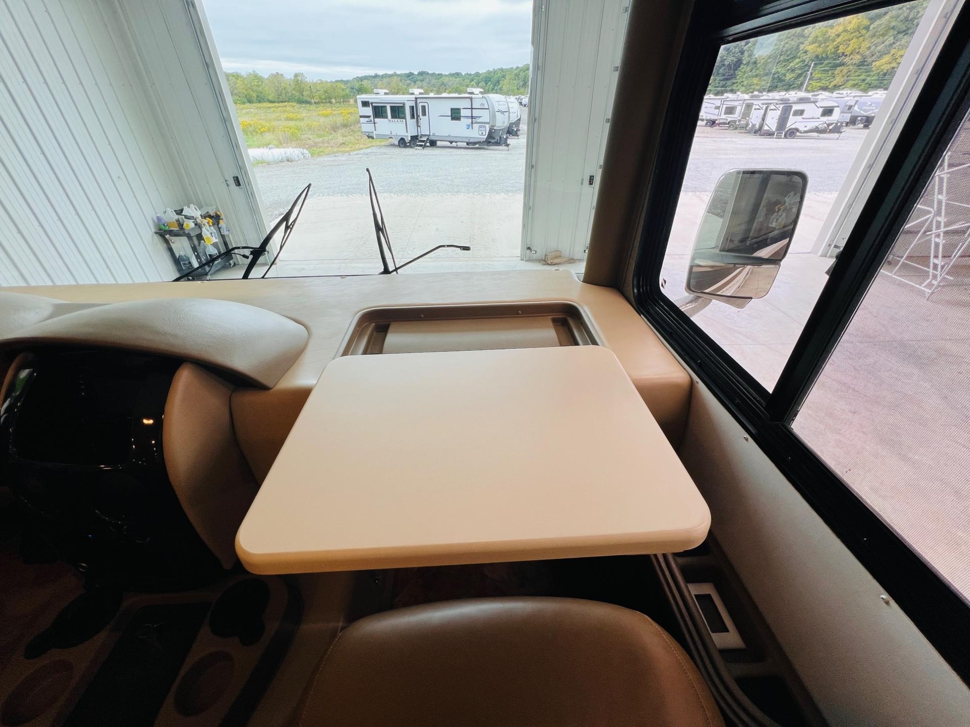 2016 Thor Motor Coach 2016 Thor Motor Coach Miramar - thumbnail 58