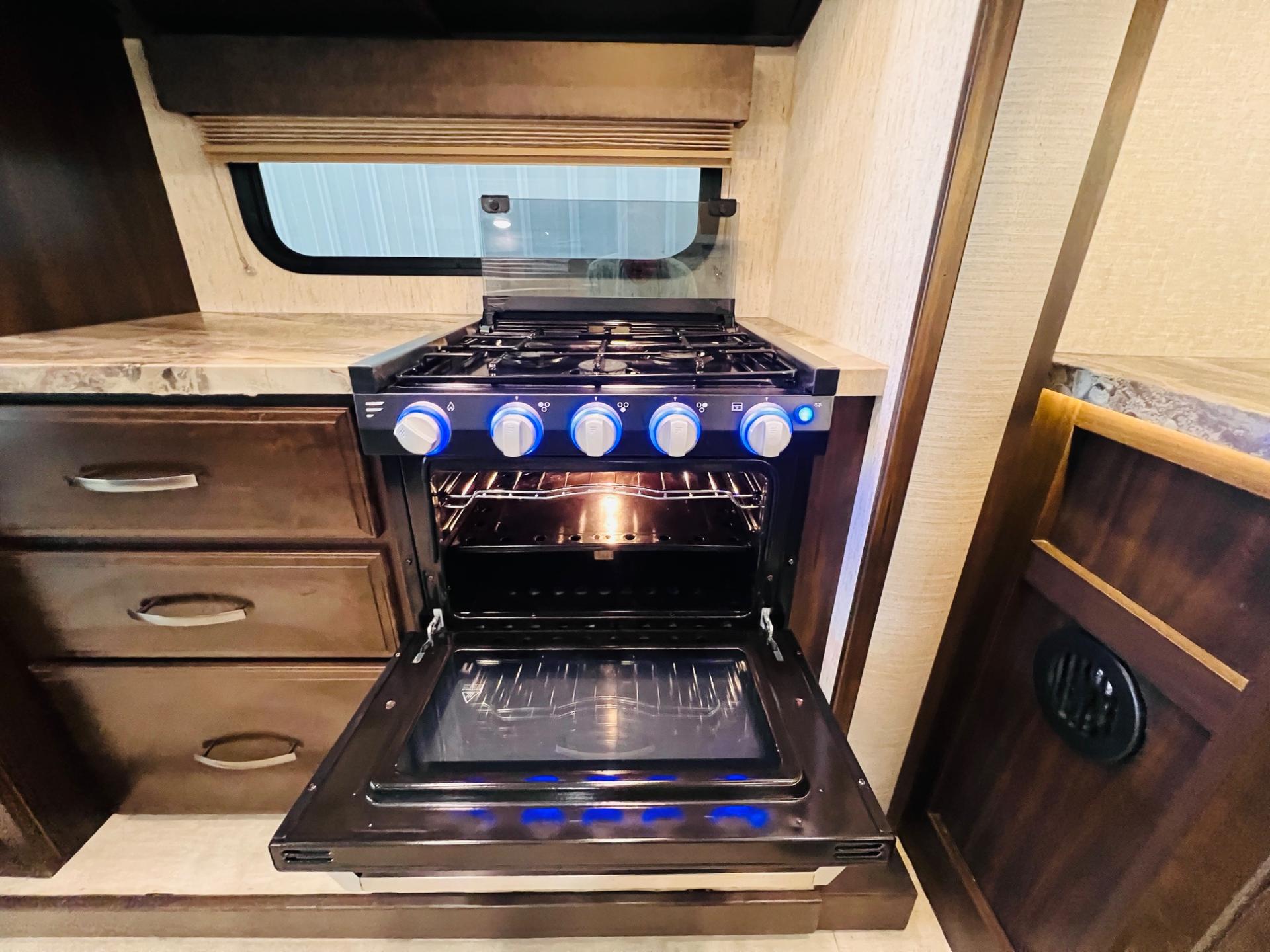 2020 Grand Design 2020 Grand Design Momentum G-Class - thumbnail 22