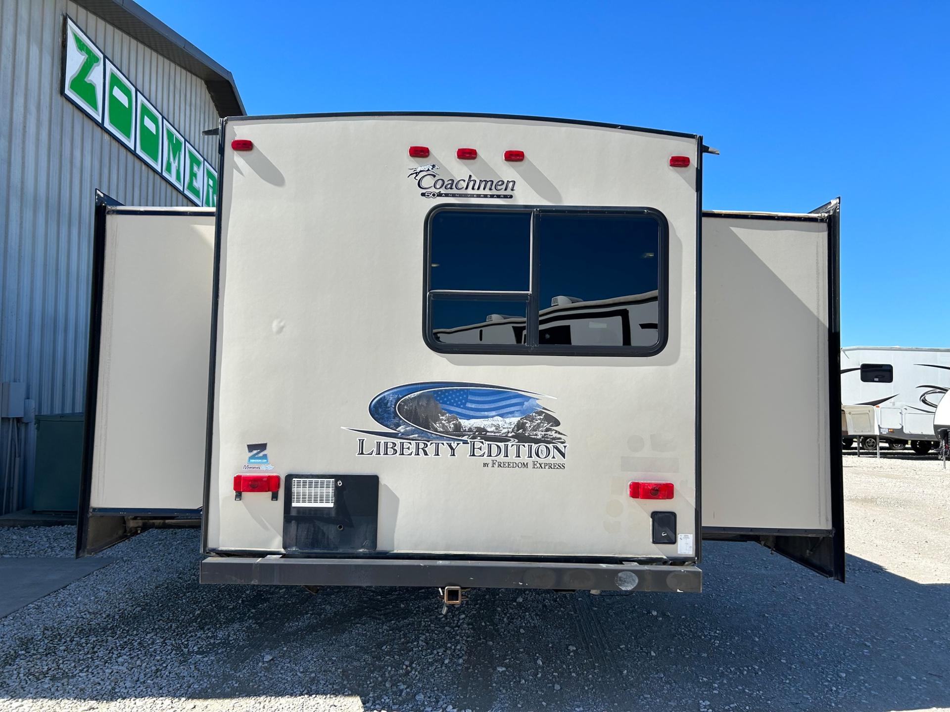 2015 Coachmen 2015 Coachmen Freedom Express - thumbnail 7