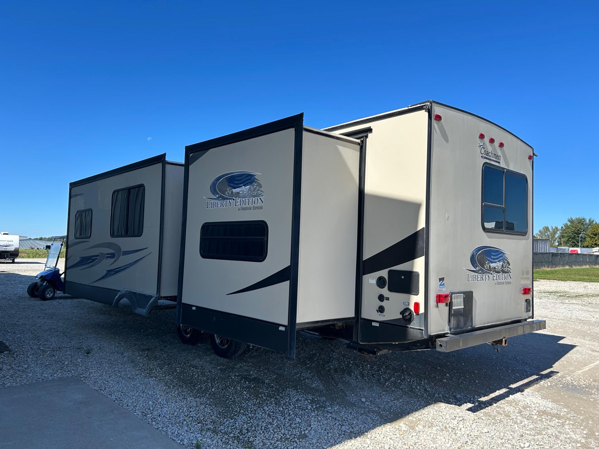 2015 Coachmen 2015 Coachmen Freedom Express - thumbnail 6