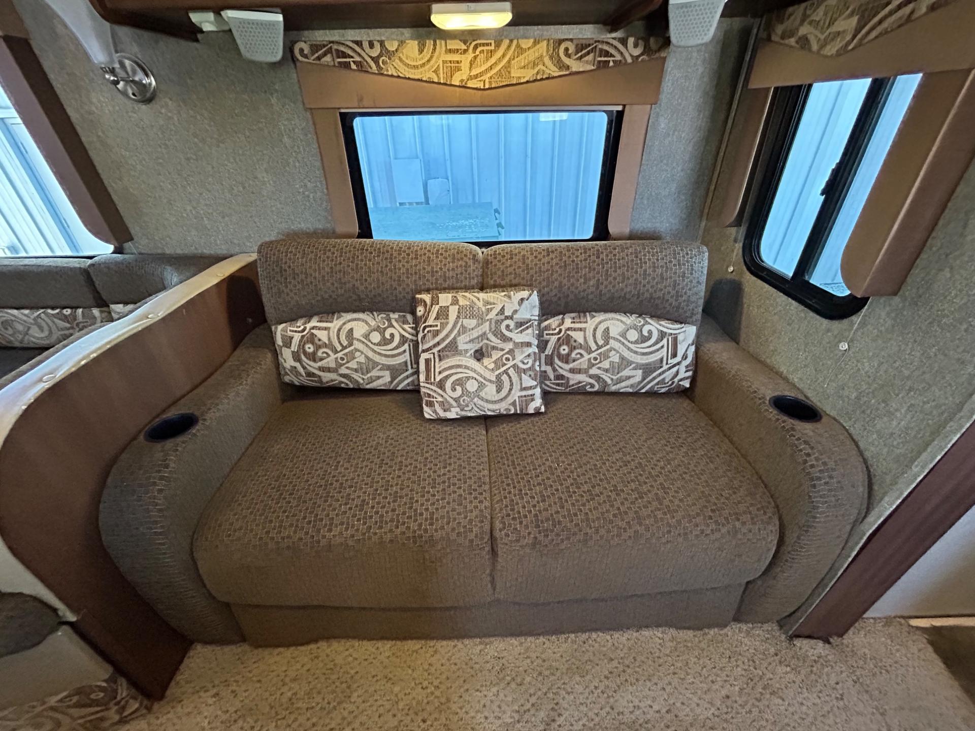 2015 Coachmen 2015 Coachmen Freedom Express - thumbnail 20