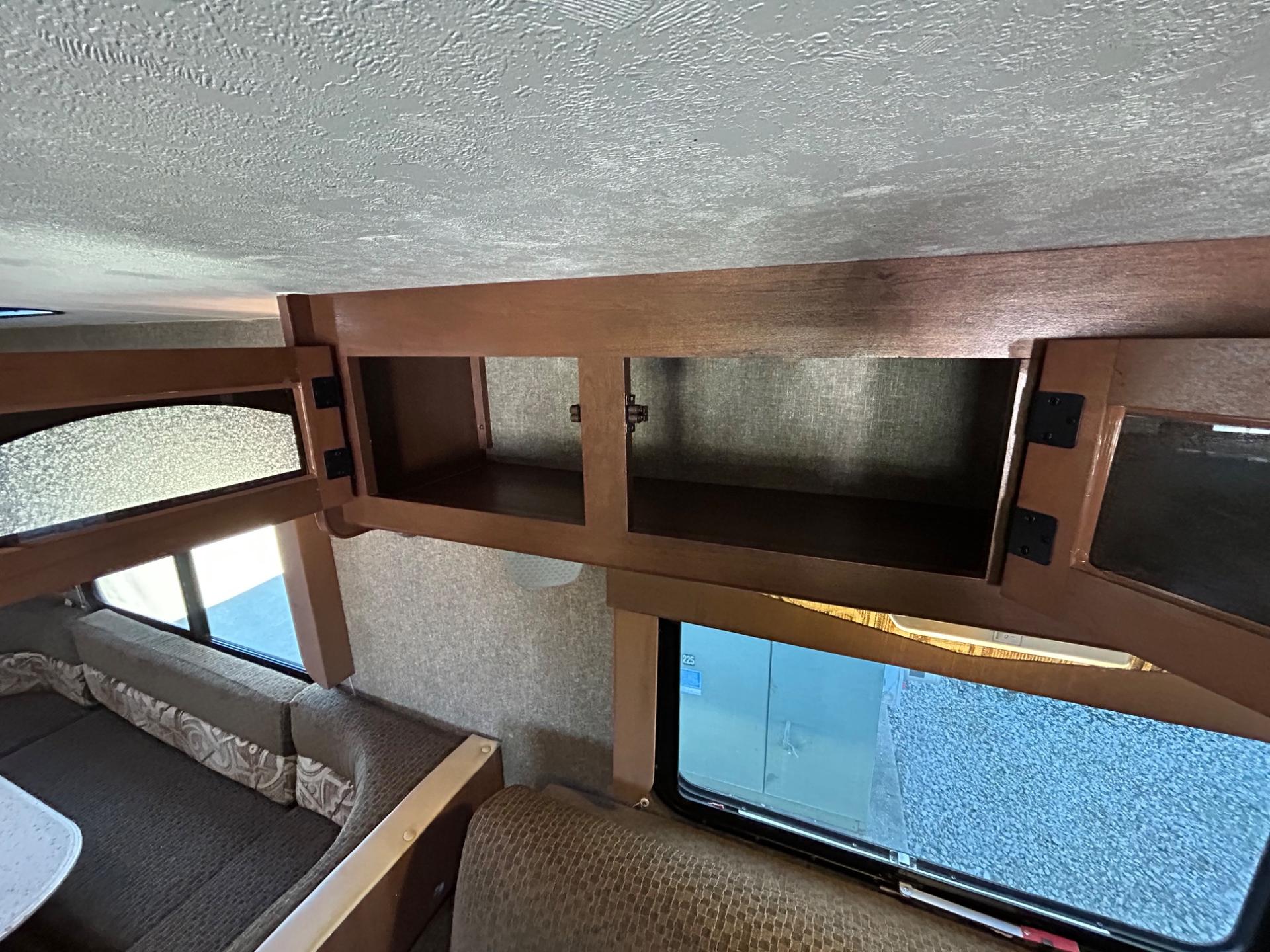 2015 Coachmen 2015 Coachmen Freedom Express - thumbnail 22