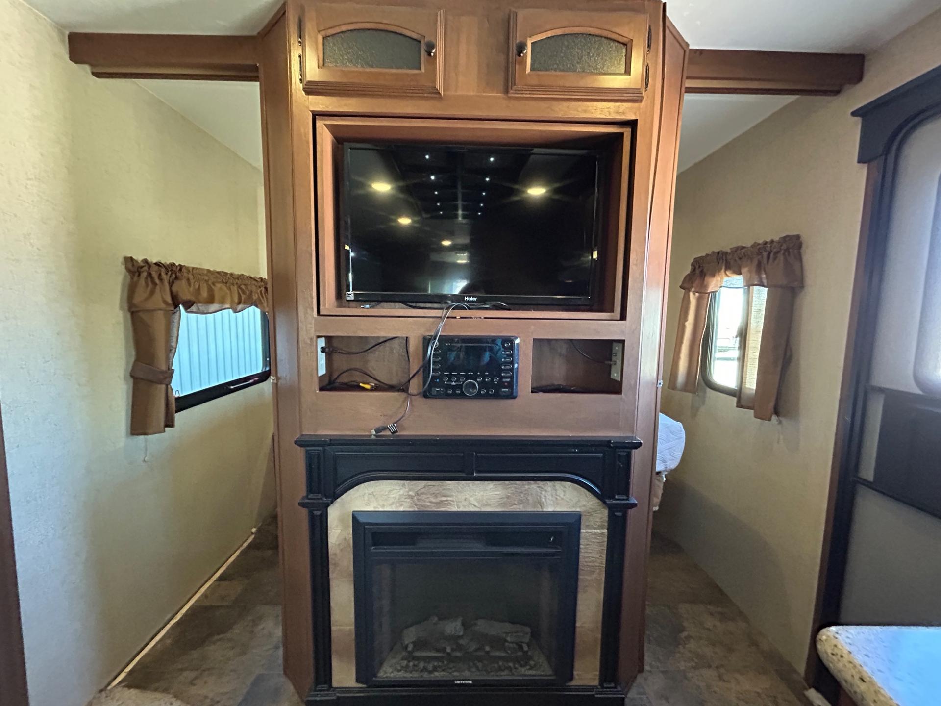 2015 Coachmen 2015 Coachmen Freedom Express - thumbnail 23