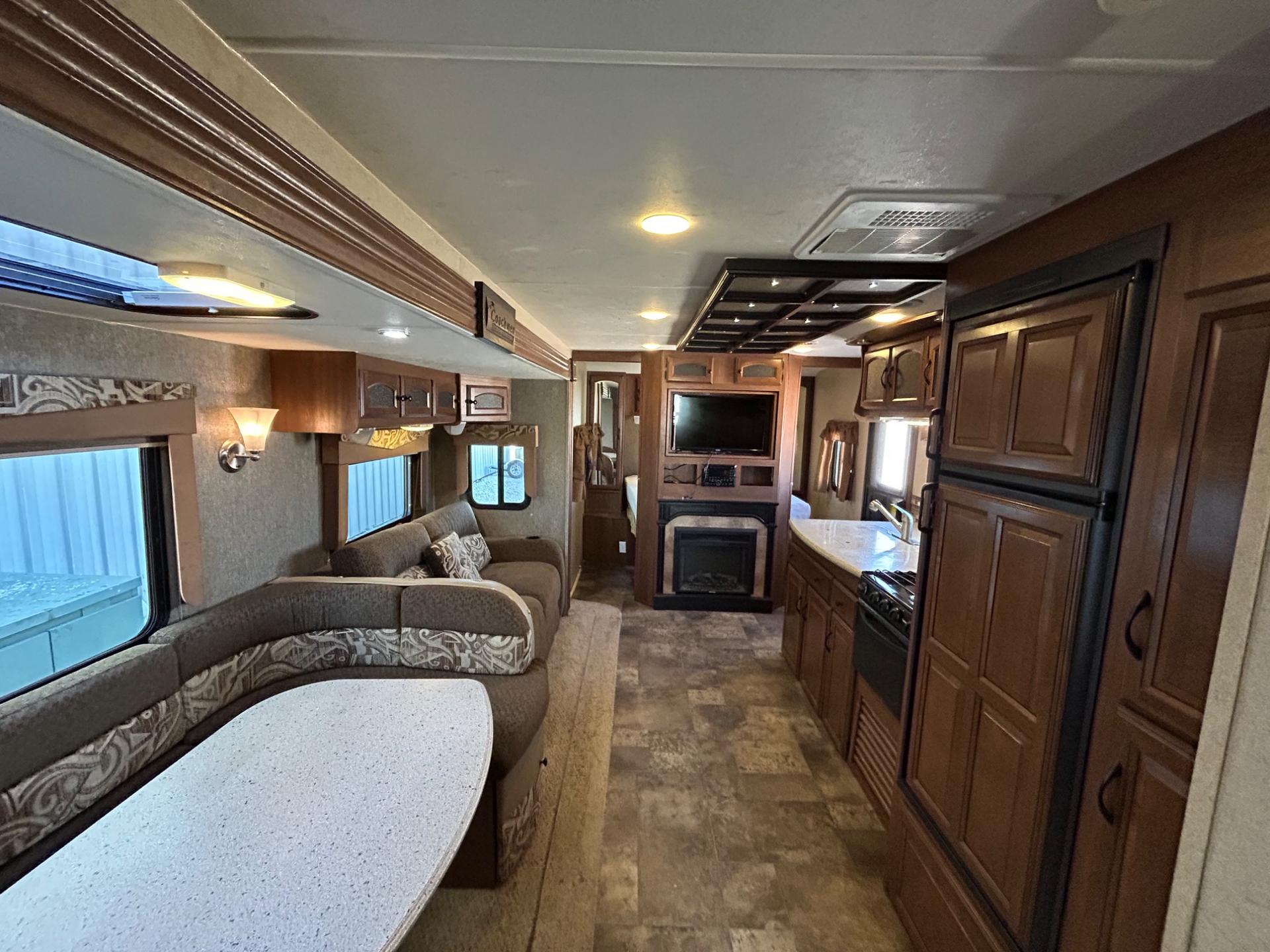 2015 Coachmen 2015 Coachmen Freedom Express - thumbnail 26