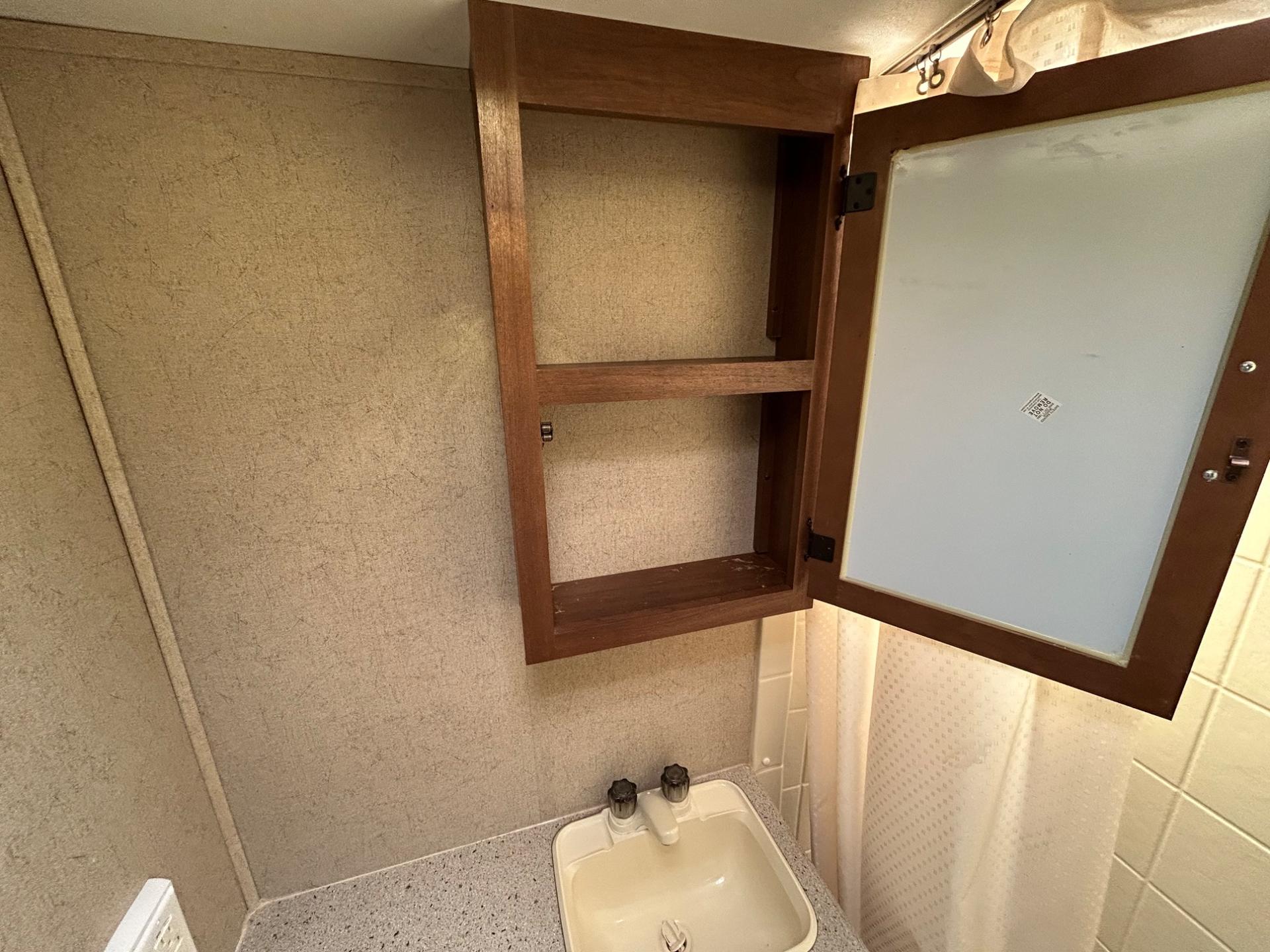 2015 Coachmen 2015 Coachmen Freedom Express - thumbnail 32