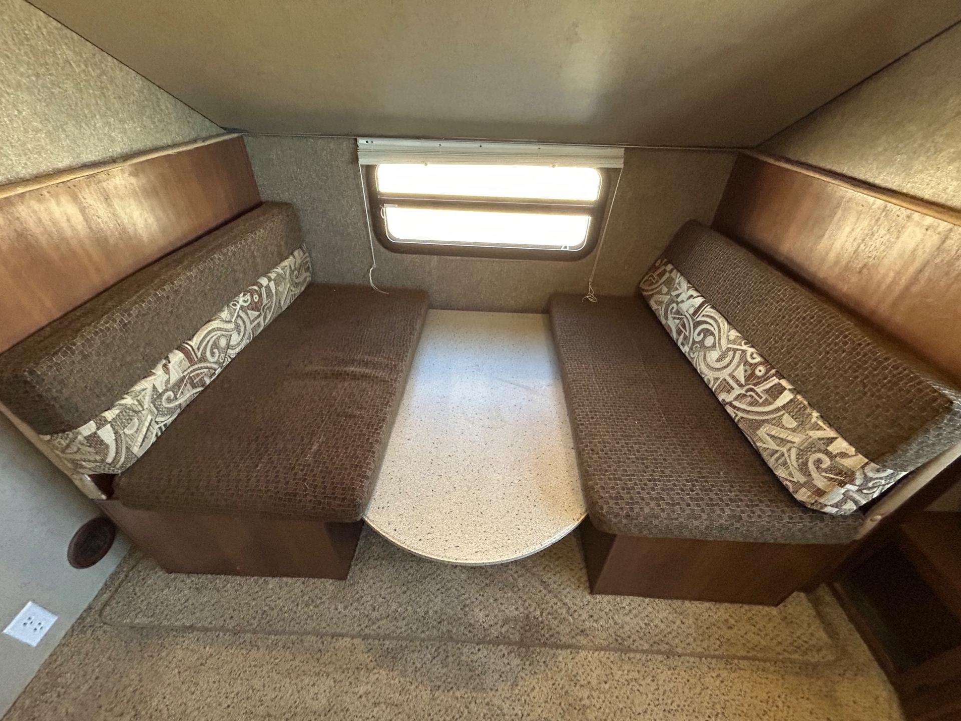 2015 Coachmen 2015 Coachmen Freedom Express - thumbnail 39