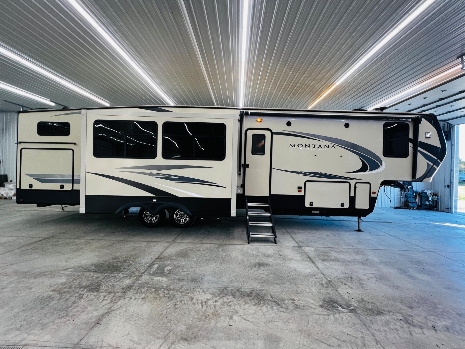 2019 Keystone 2019 Keystone Montana High Country - thumbnail 4