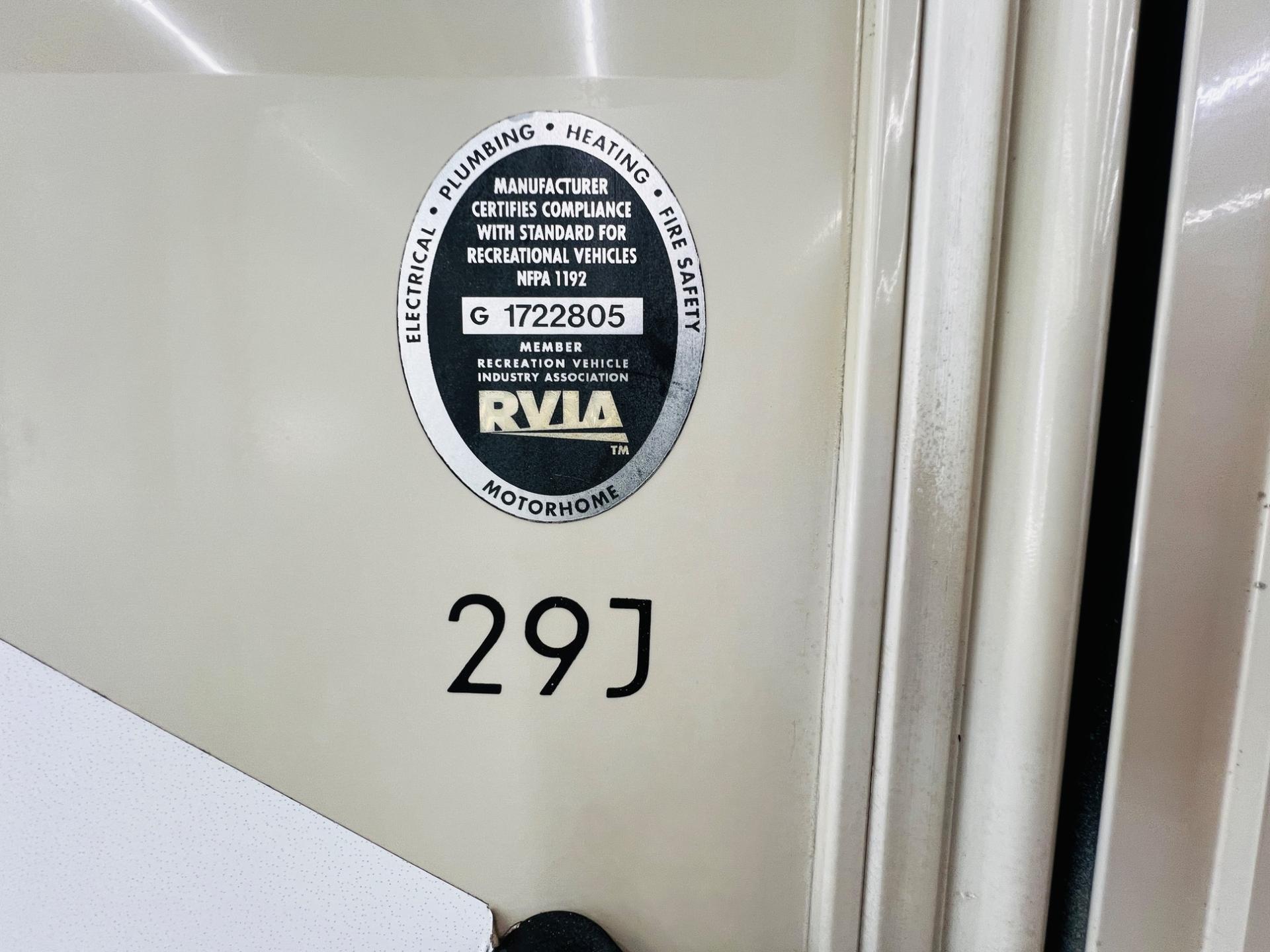 2019 Thor Motor Coach 2019 Thor Motor Coach Outlaw - thumbnail 12