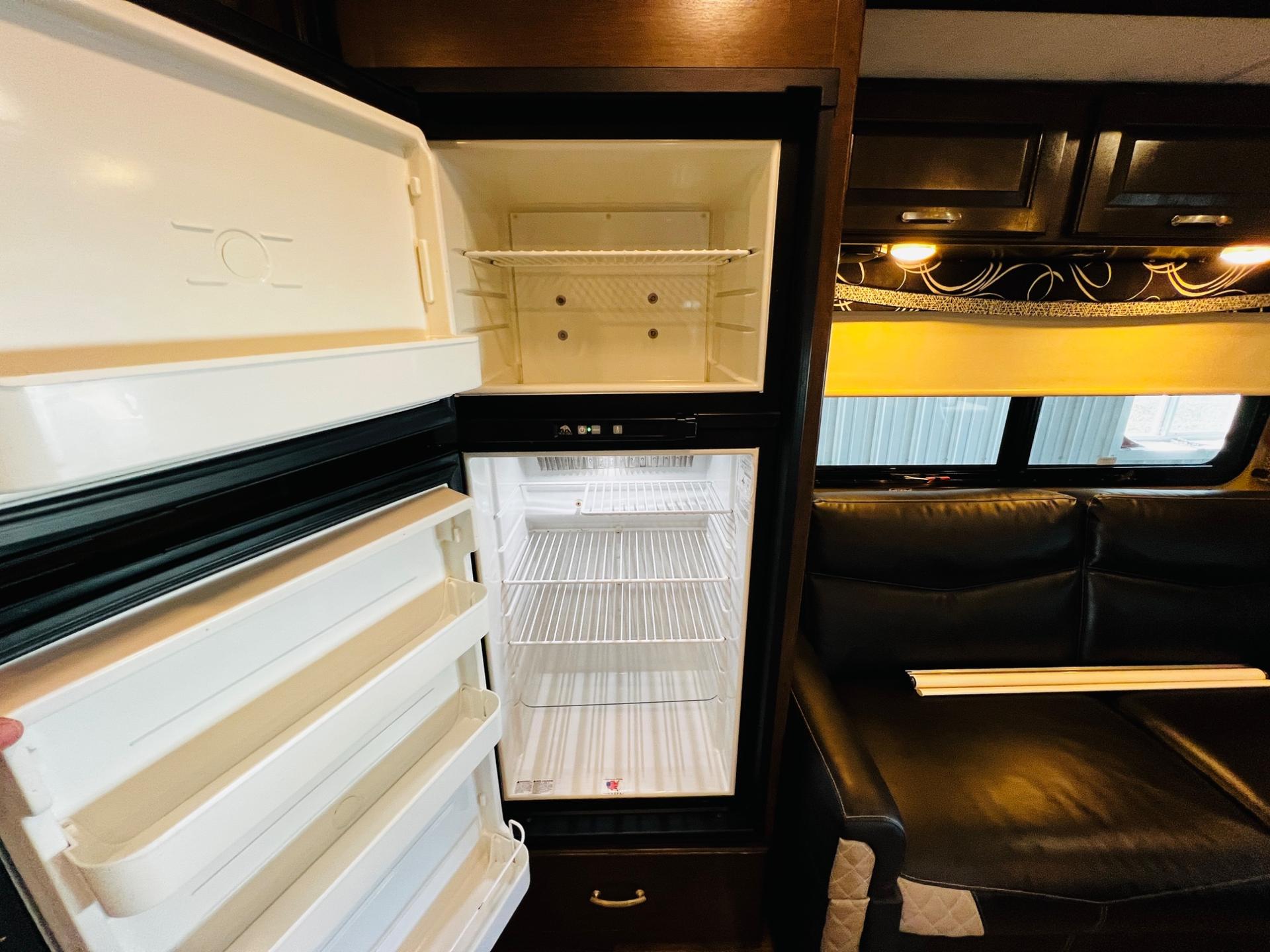 2019 Thor Motor Coach 2019 Thor Motor Coach Outlaw - thumbnail 27