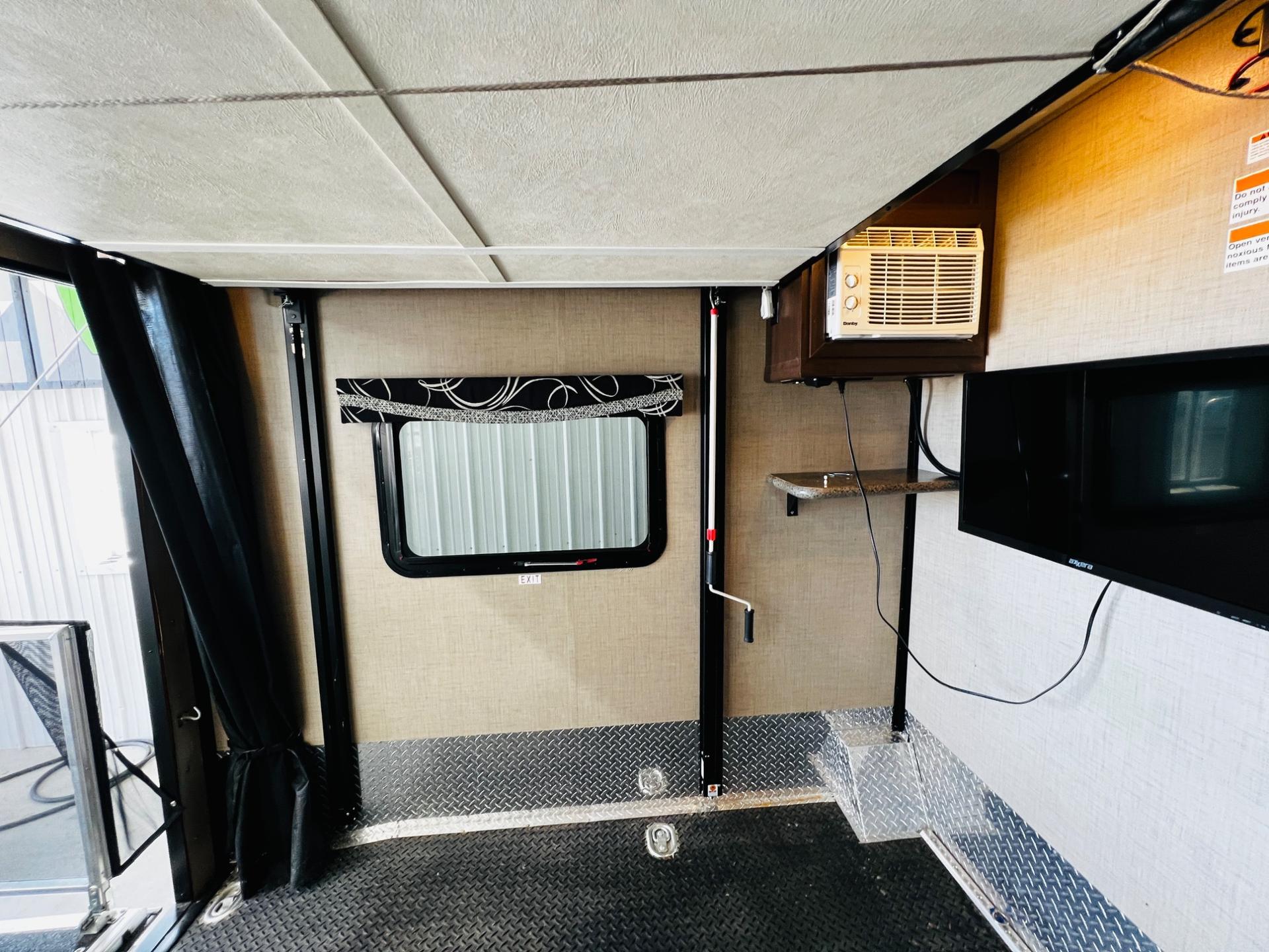2019 Thor Motor Coach 2019 Thor Motor Coach Outlaw - thumbnail 48