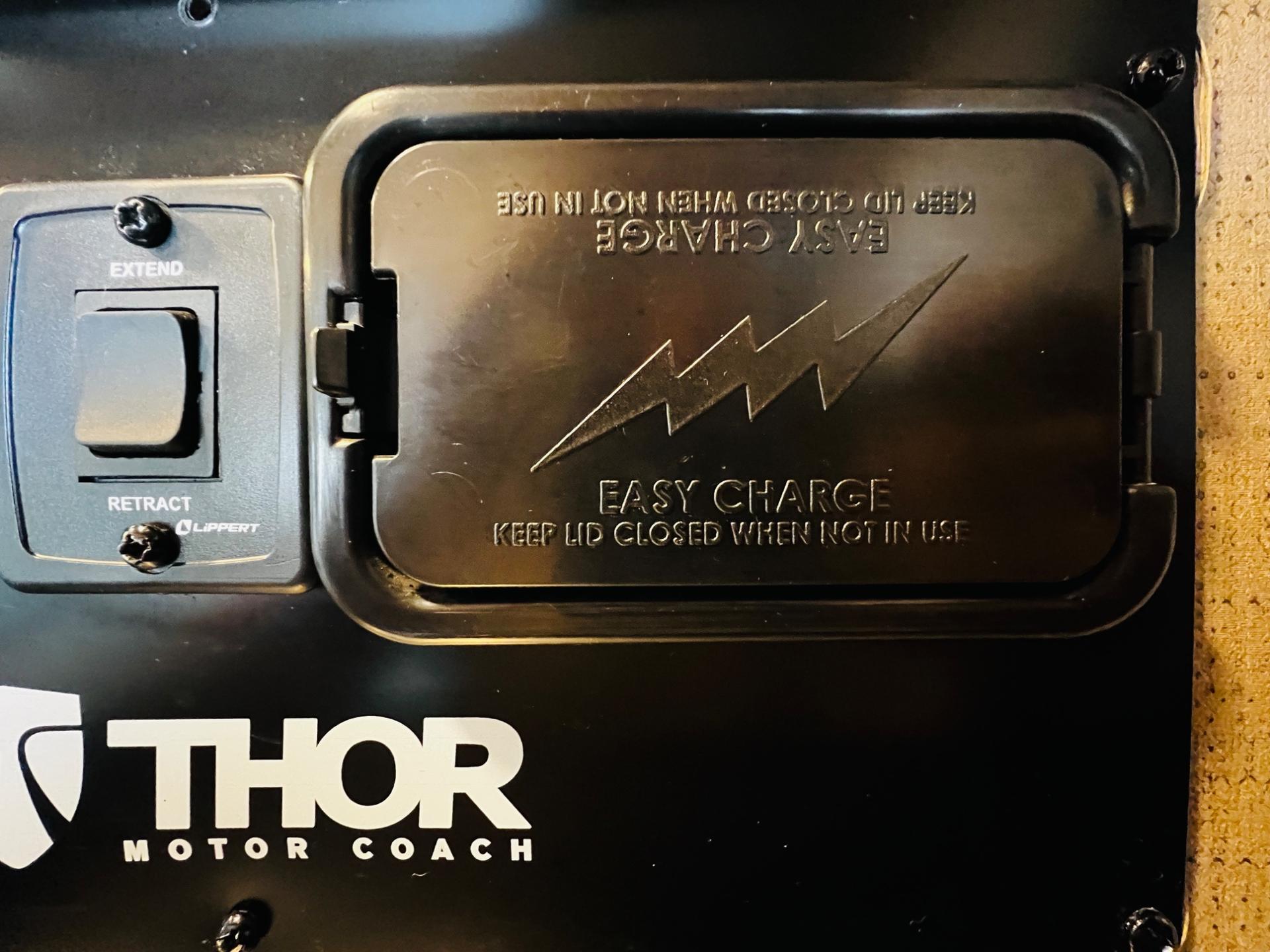 2019 Thor Motor Coach 2019 Thor Motor Coach Outlaw - thumbnail 52