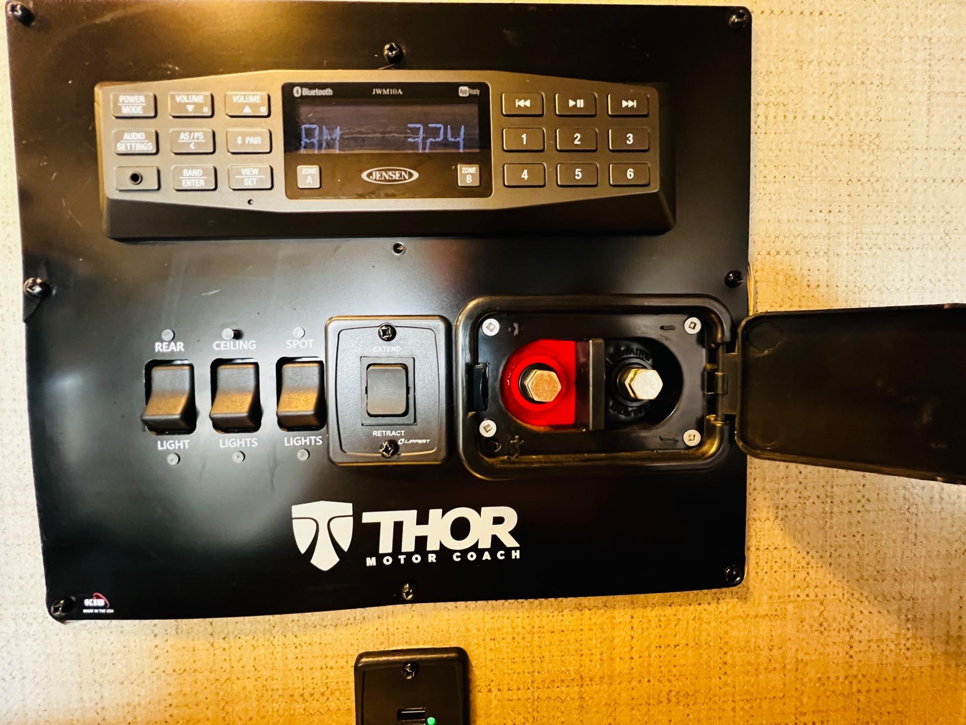 2019 Thor Motor Coach 2019 Thor Motor Coach Outlaw - thumbnail 53