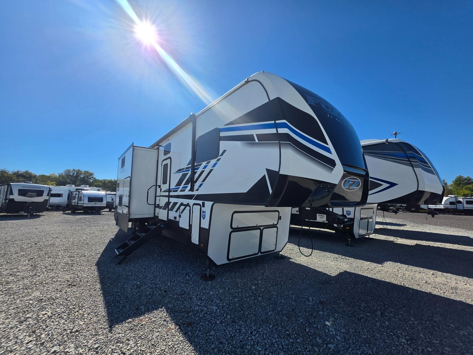 2022 Keystone Fuzion 379