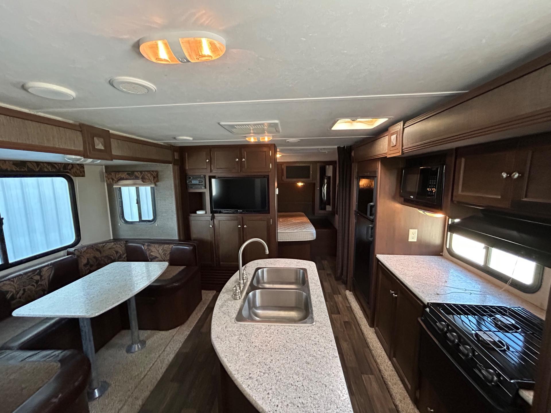 2015 Keystone 2015 Keystone BULLETT - thumbnail 12
