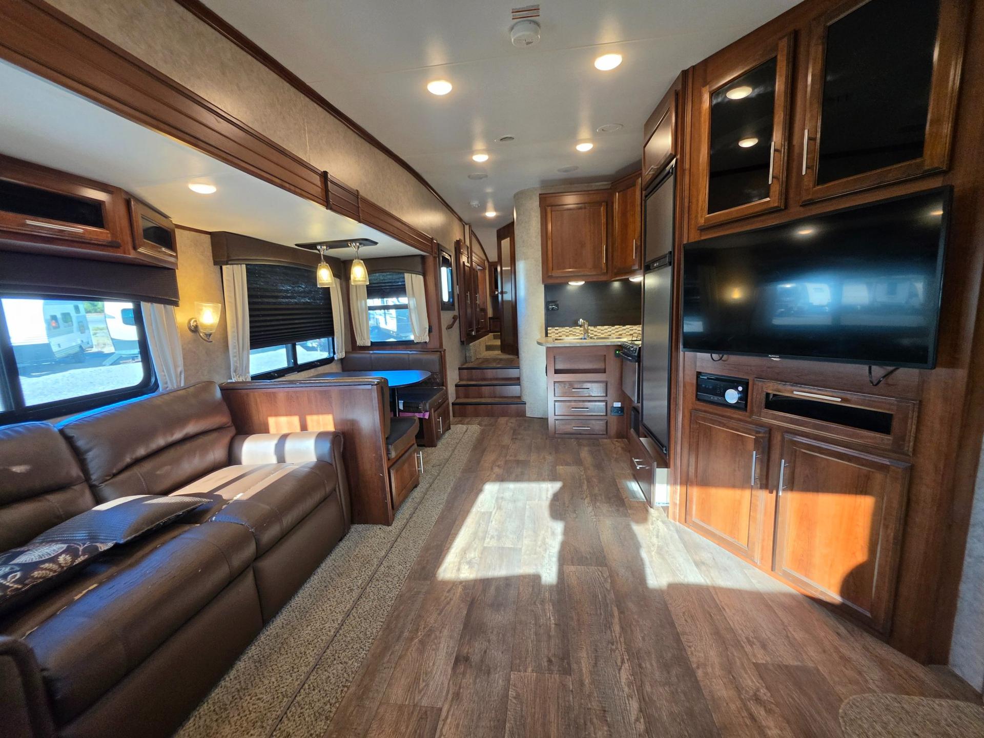 2018 Jayco 2018 Jayco Eagle - thumbnail 16