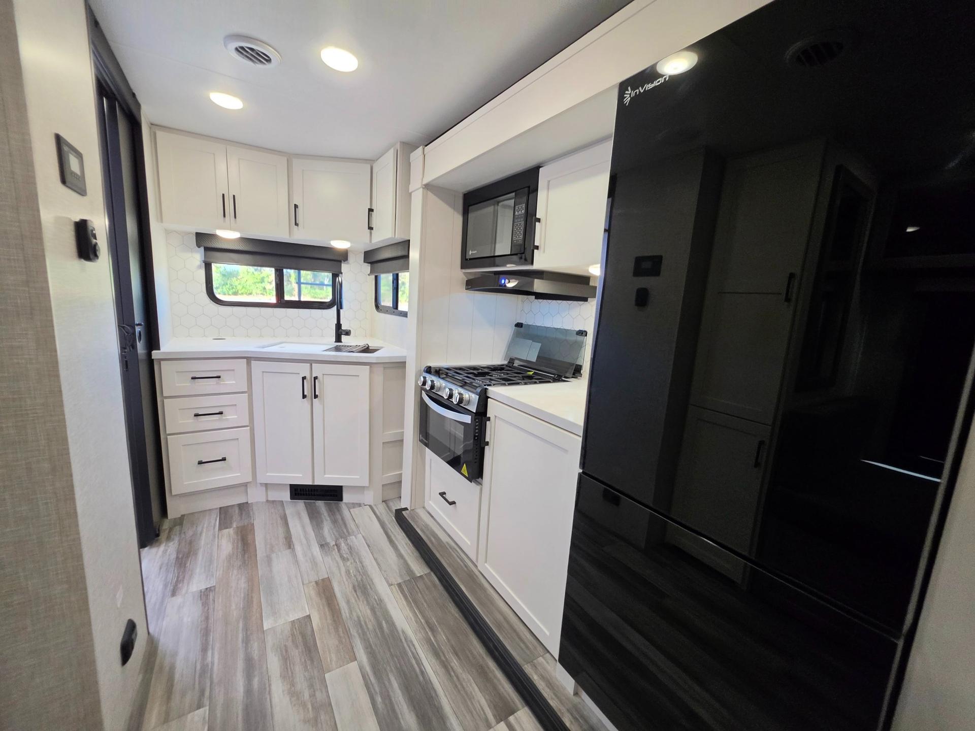 2025 Jayco 2025 Jayco Jay Feather - thumbnail 18