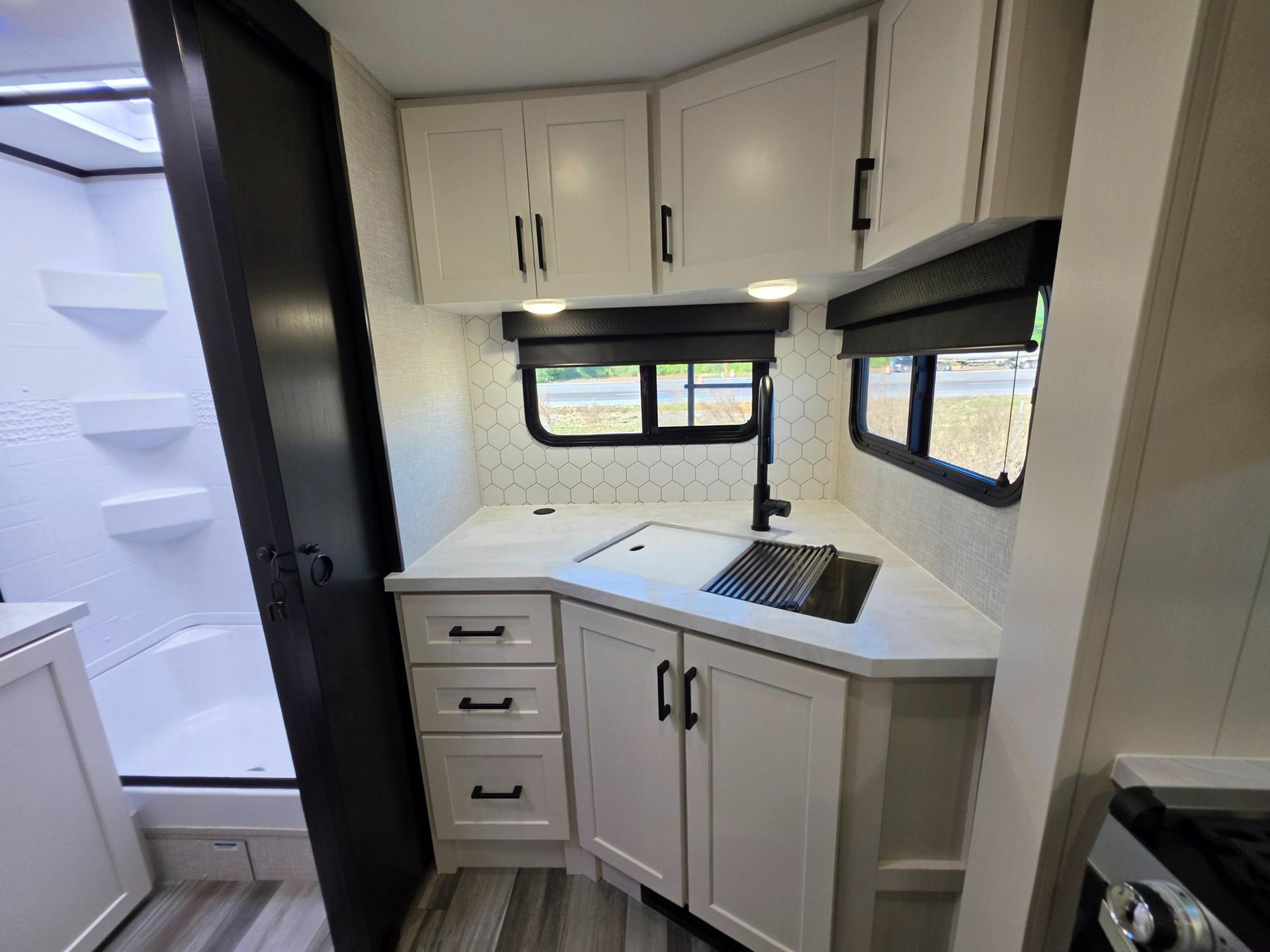 2025 Jayco 2025 Jayco Jay Feather - thumbnail 26