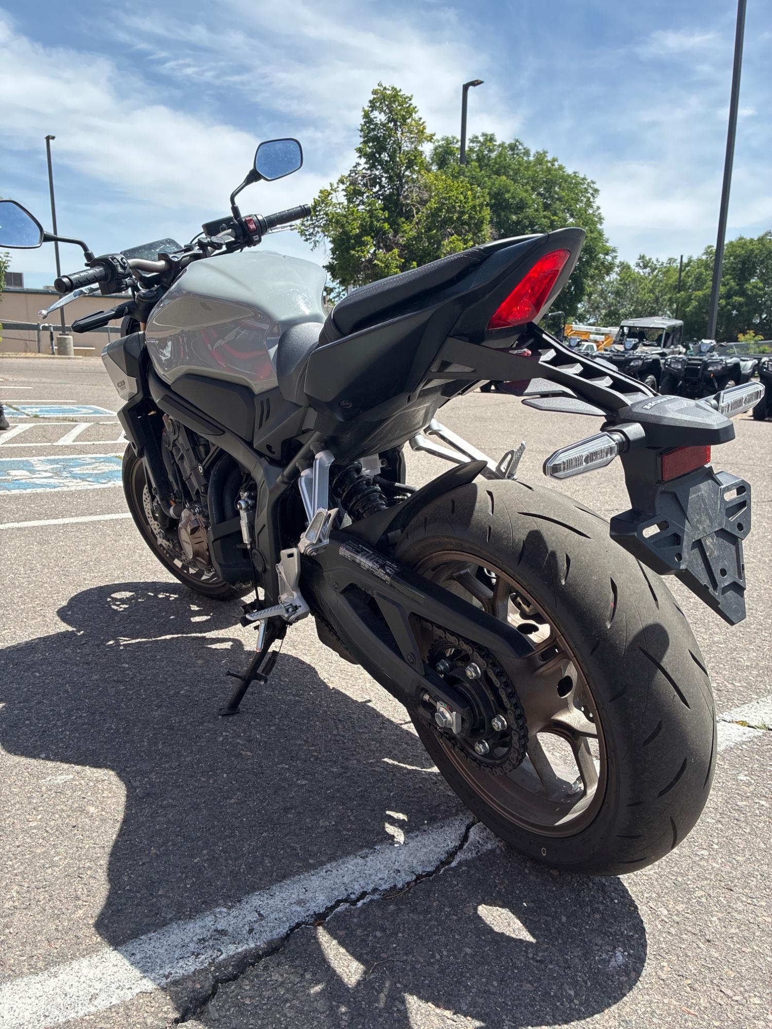 2024 Honda 2024 Honda CB650R E-Clutch - thumbnail 4