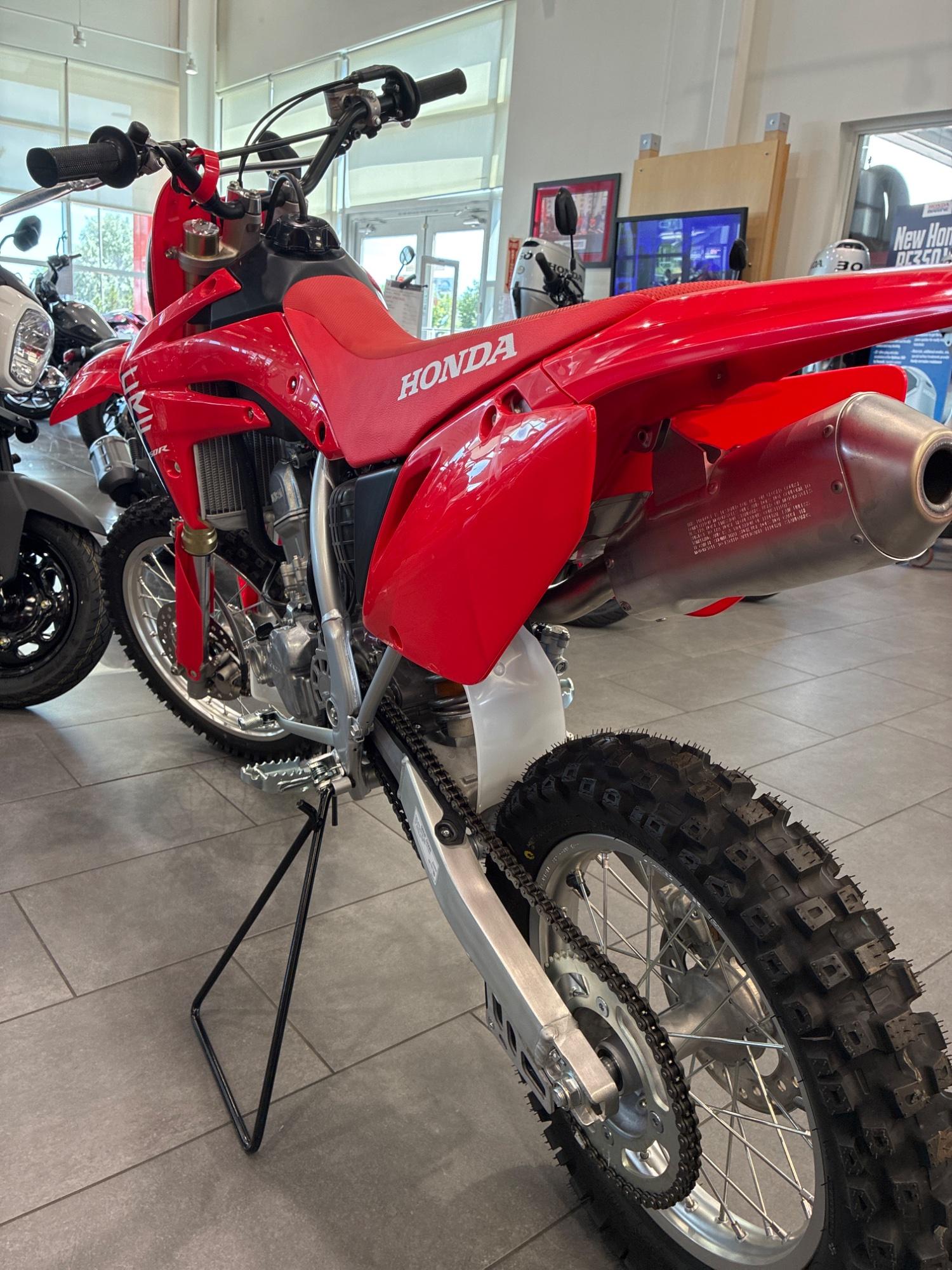 2026 Honda 2026 Honda CRF150RT - thumbnail 4