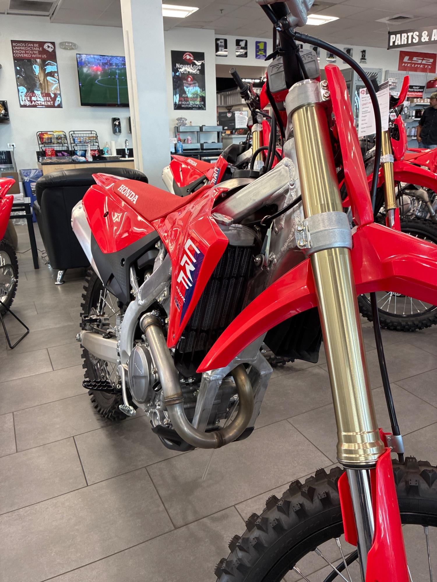 2026 Honda 2026 Honda CRF250R - thumbnail 8