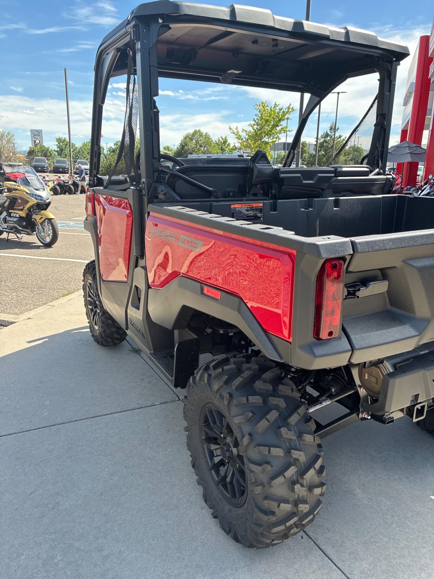 2026 Honda 2026 Honda Pioneer 1000 - thumbnail 8