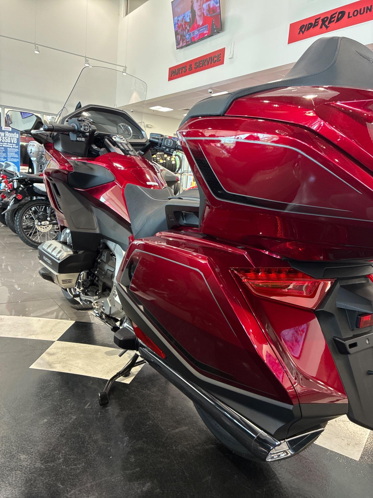 2026 Honda 2026 Honda Gold Wing Tour - thumbnail 4