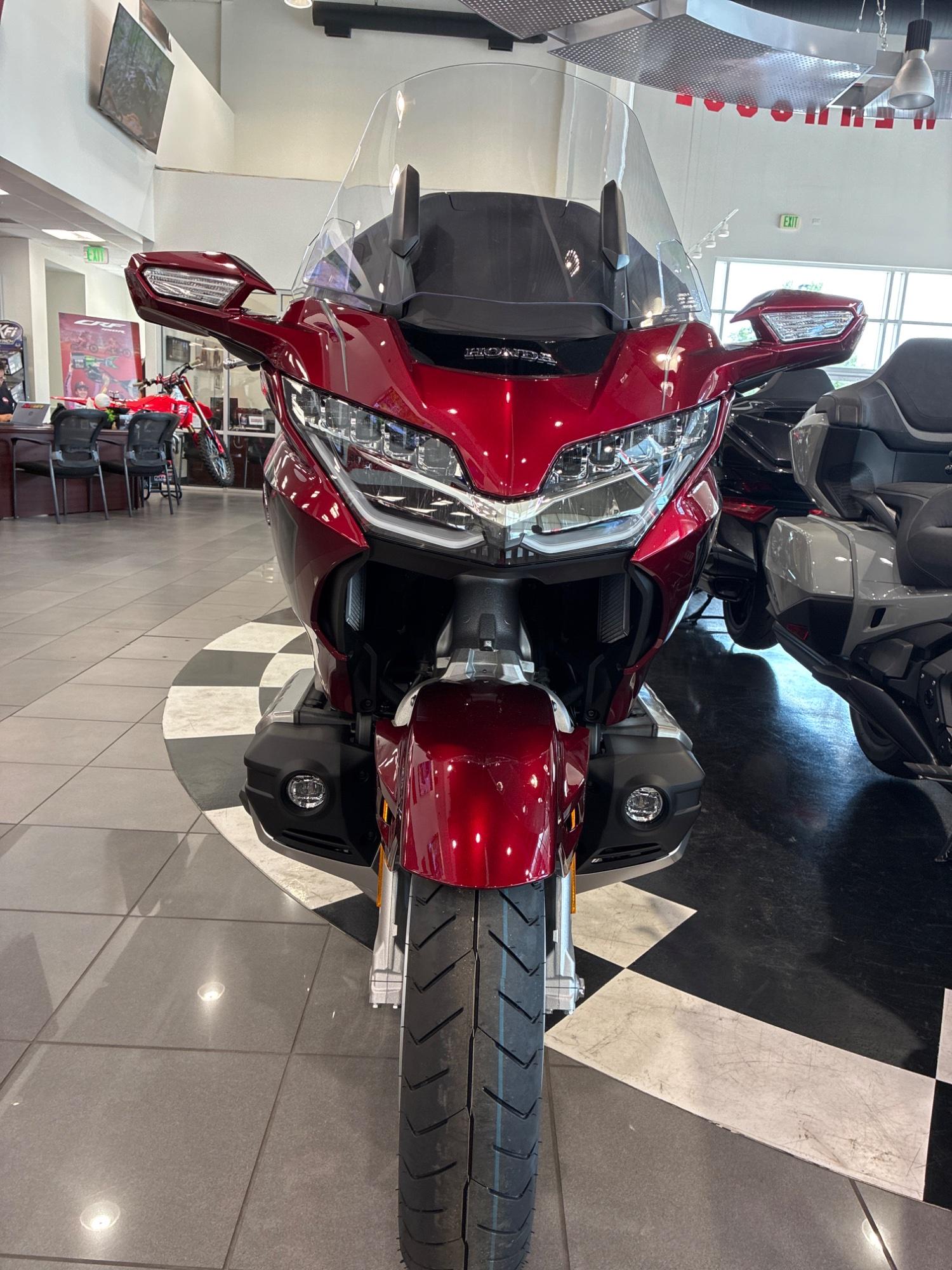 2026 Honda 2026 Honda Gold Wing Tour - thumbnail 7
