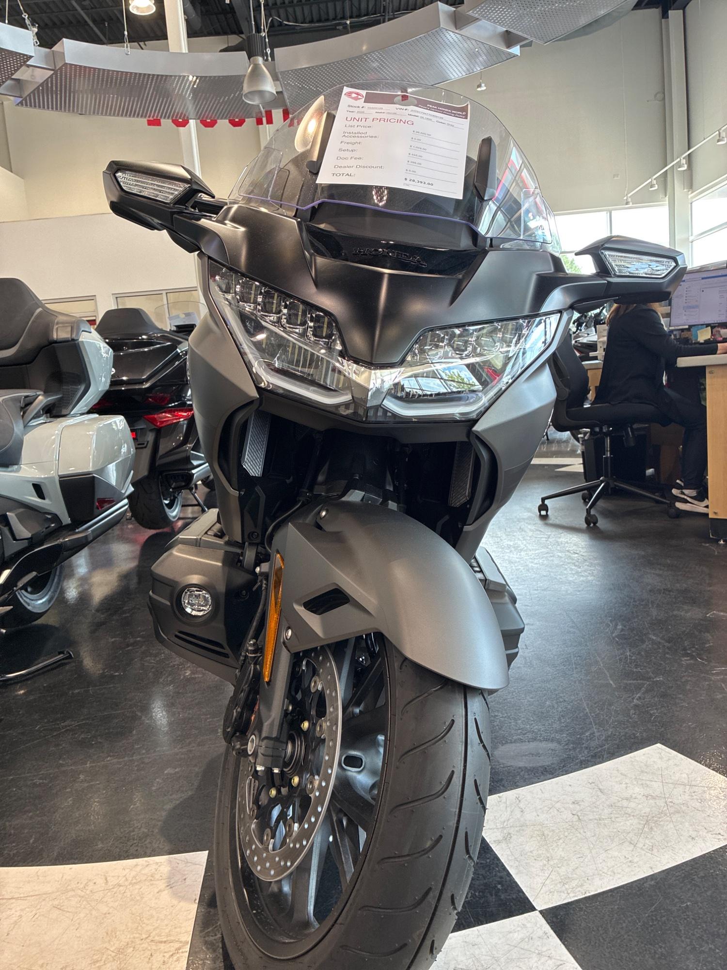 2026 Honda 2026 Honda Gold Wing Automatic DCT - thumbnail 3