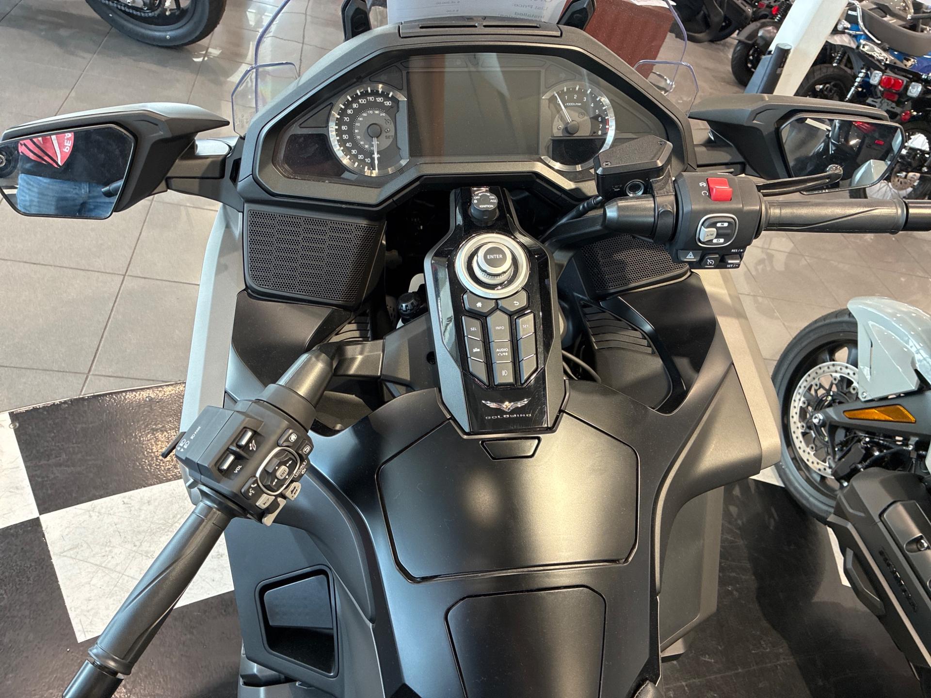 2026 Honda 2026 Honda Gold Wing Automatic DCT - thumbnail 9
