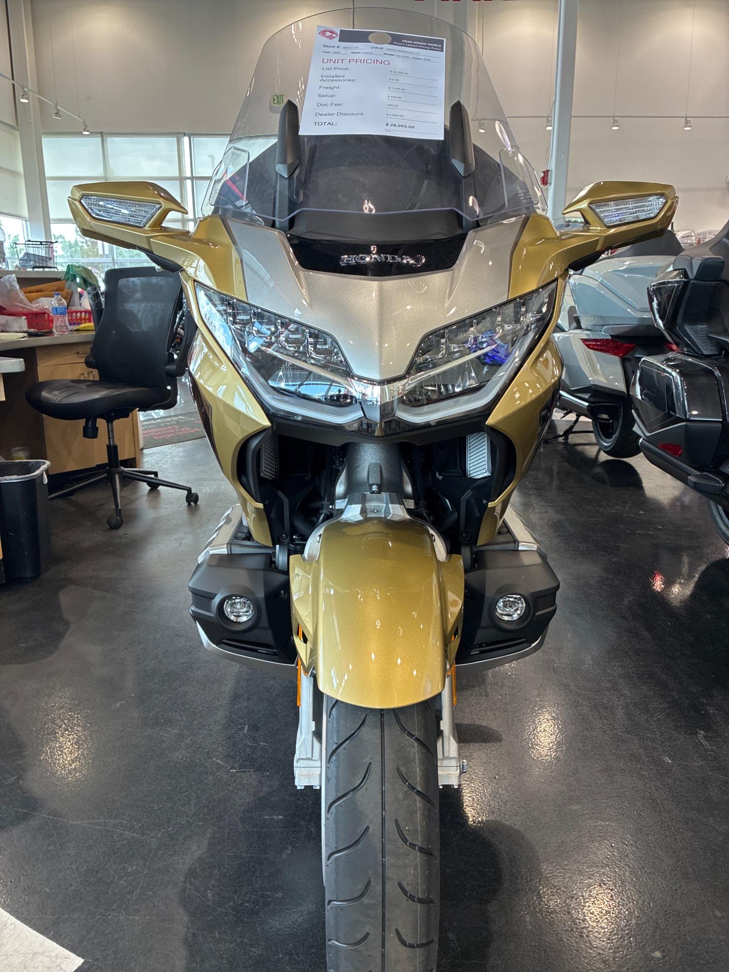 2025 Honda 2025 Honda Gold Wing - thumbnail 7