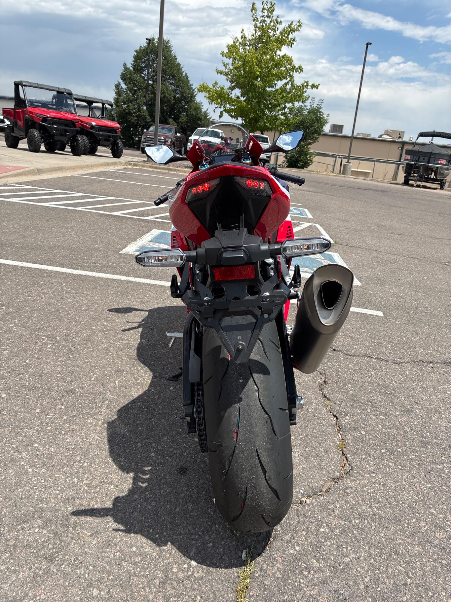 2026 Honda 2026 Honda CBR1000RR-R Fireblade SP - thumbnail 3